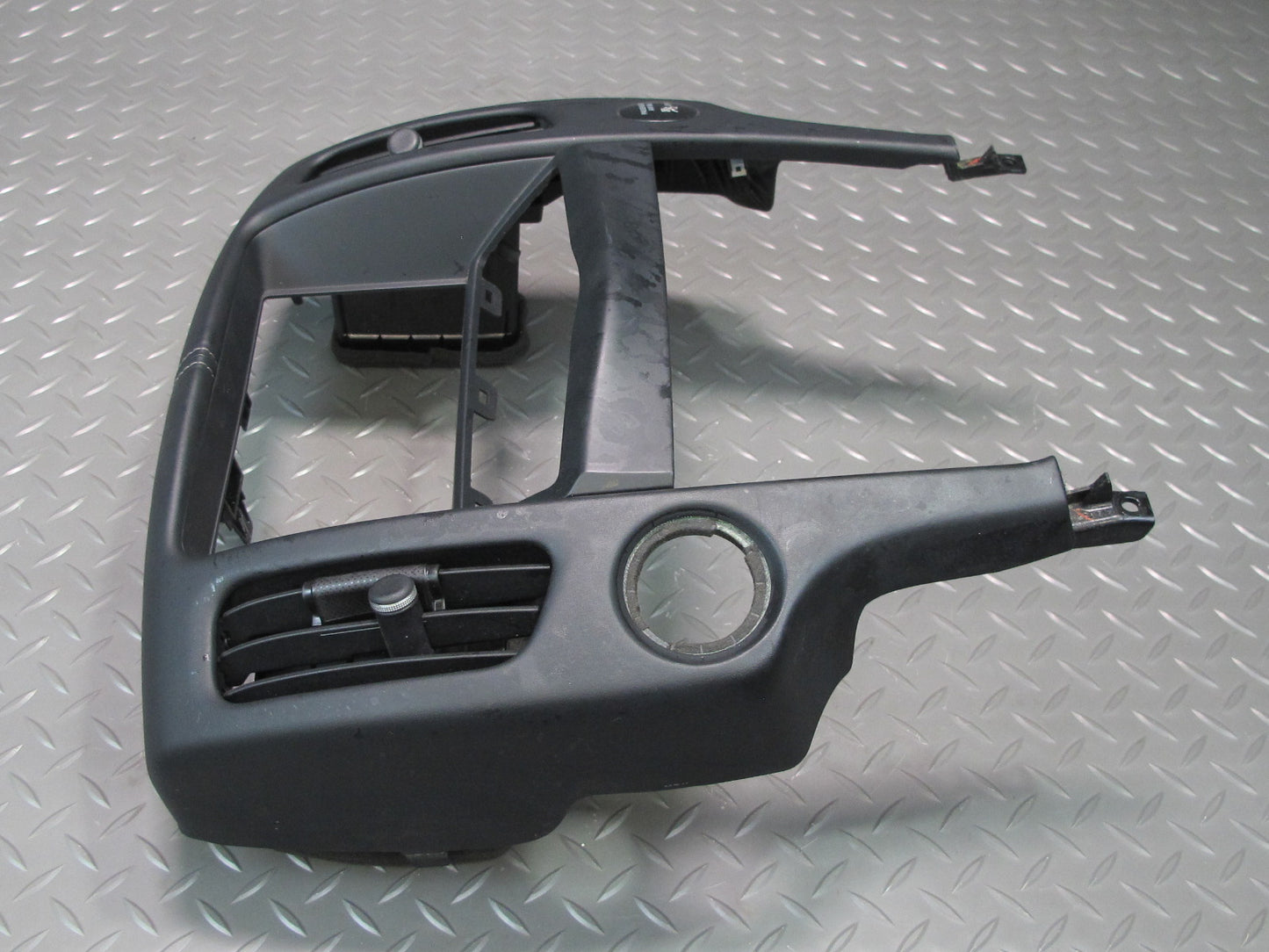 09-20 Nissan Z34 370Z Dash Center Air Vent Radio Screen Trim Bezel w Navi OEM