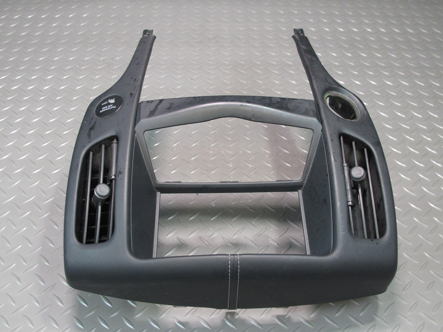 09-20 Nissan Z34 370Z Dash Center Air Vent Radio Screen Trim Bezel w Navi OEM