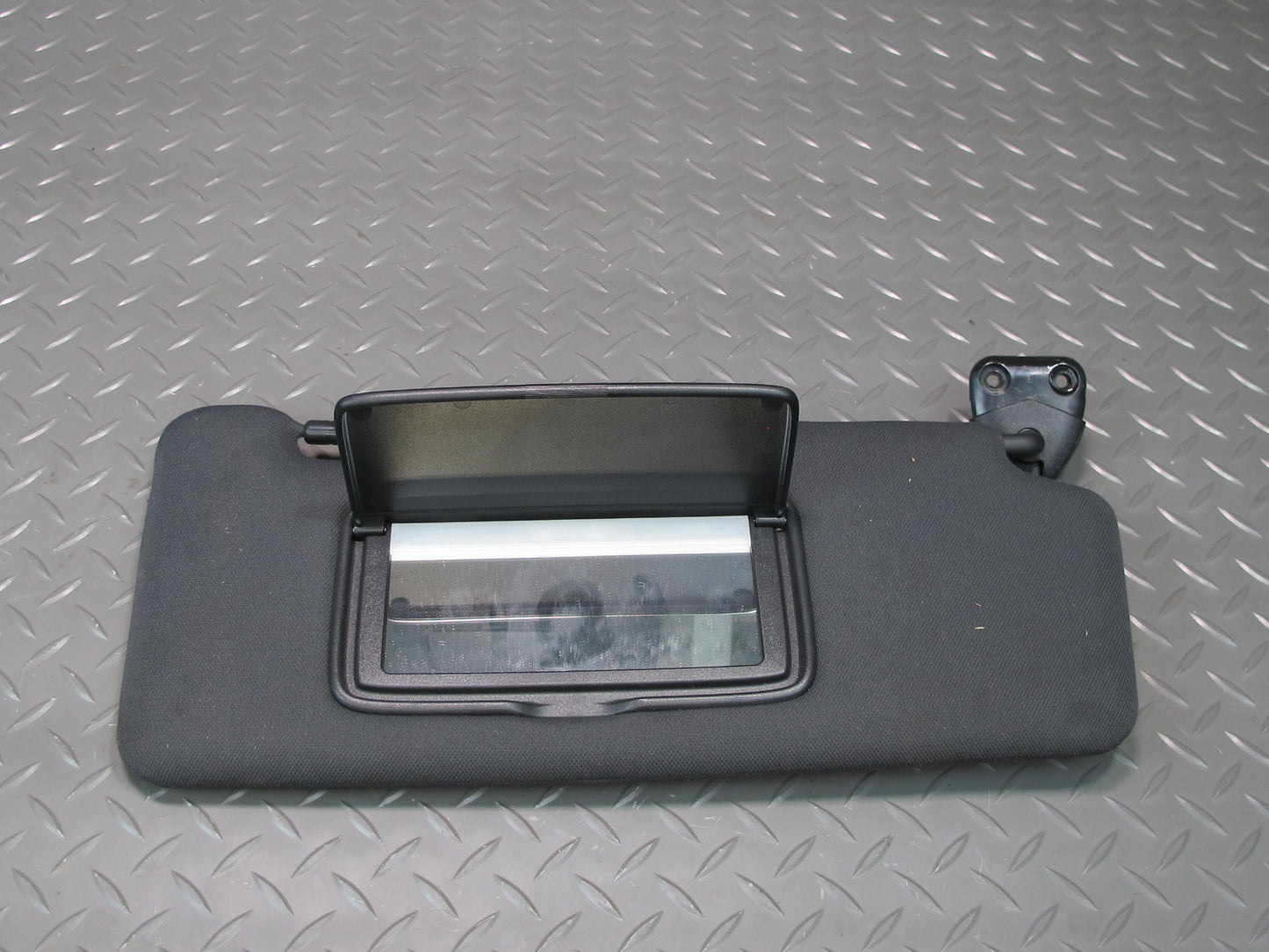 09-20 Nissan Z34 370Z Coupe Set of 2 Front Right & Left Sunvisor Black OEM