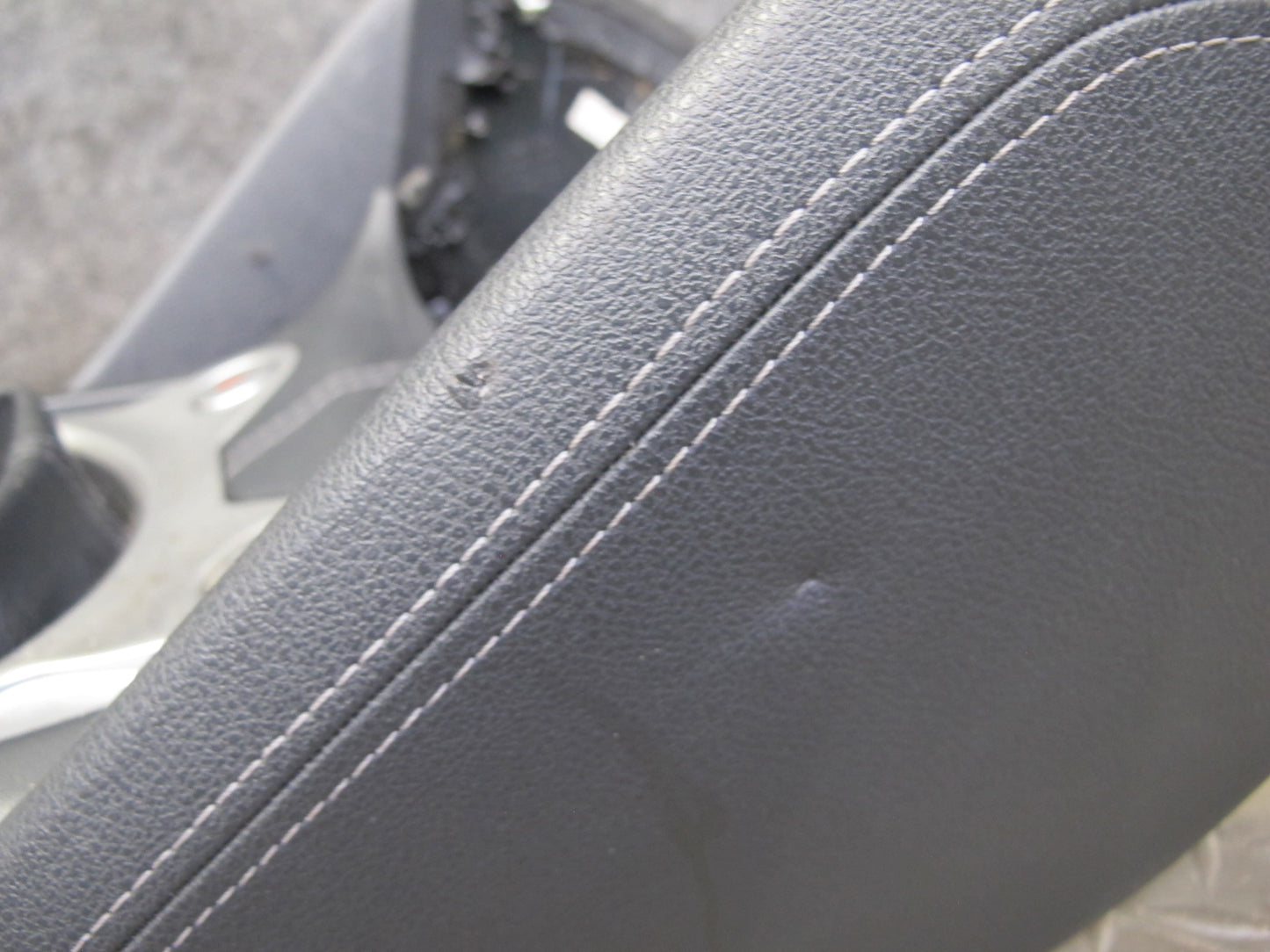 10-17 Nissan 370Z Z34 M/T Coupe Front Center Console Trim Cover Panel Black OEM