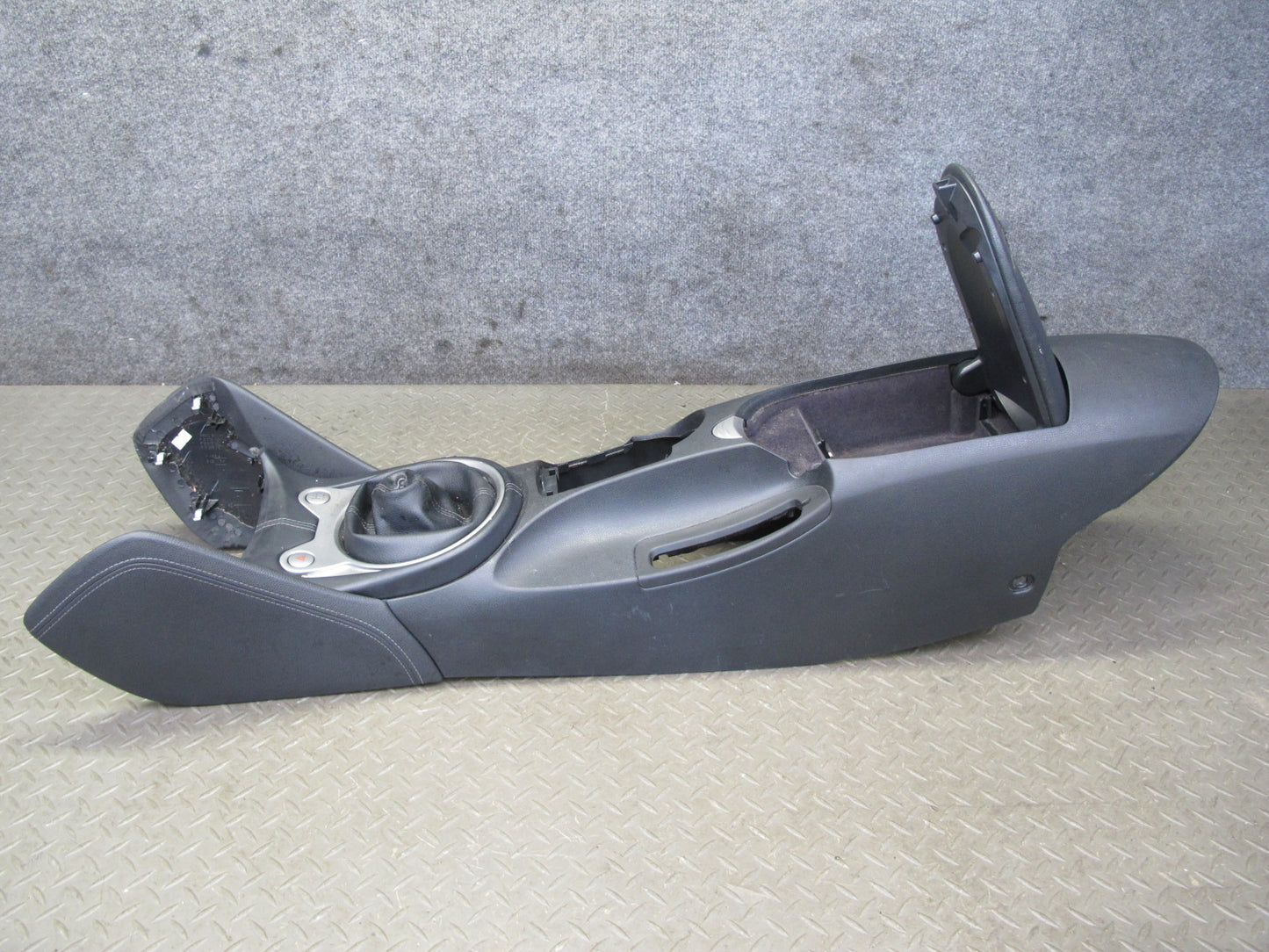 10-17 Nissan 370Z Z34 M/T Coupe Front Center Console Trim Cover Panel Black OEM