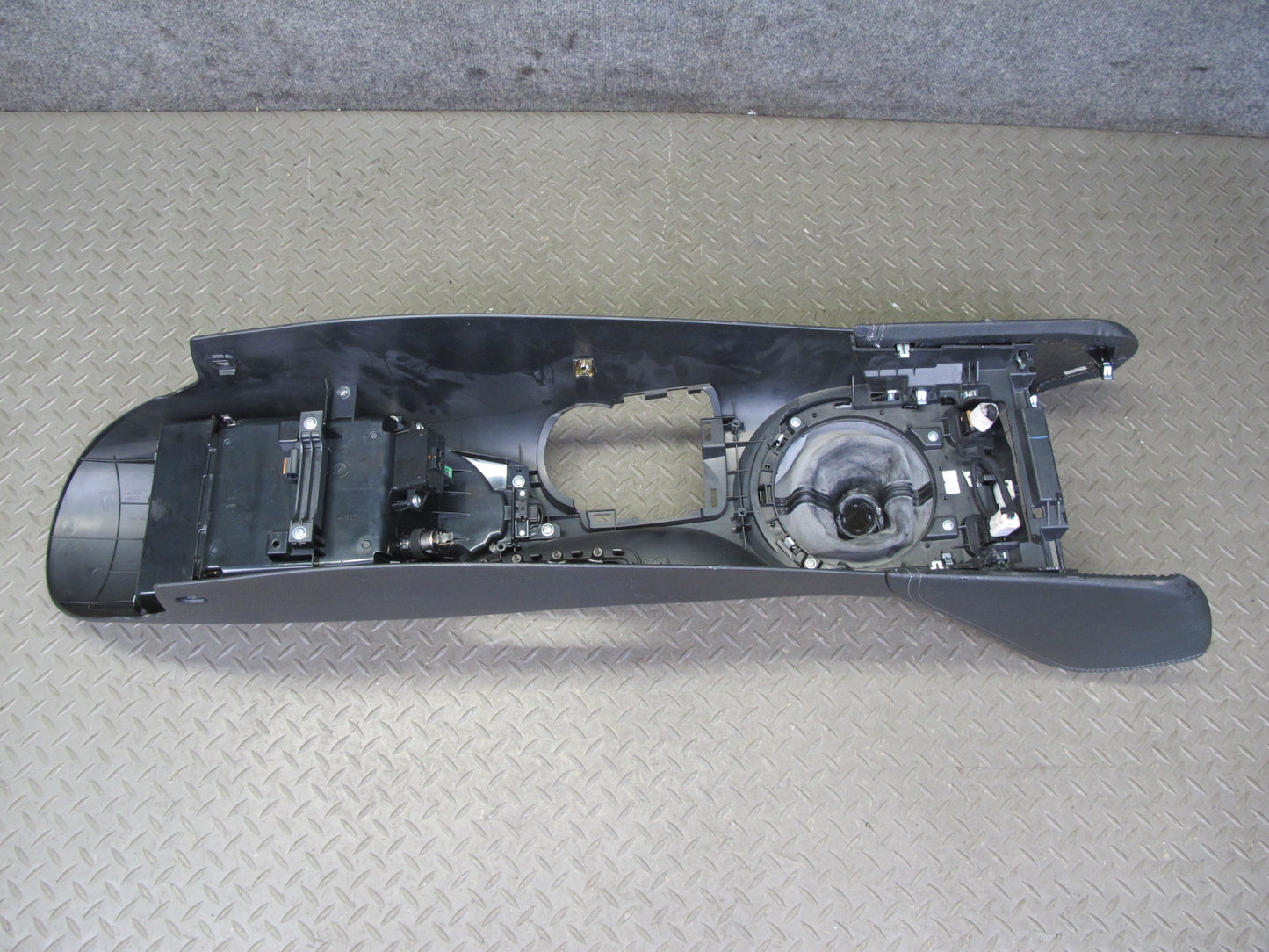 10-17 Nissan 370Z Z34 M/T Coupe Front Center Console Trim Cover Panel Black OEM