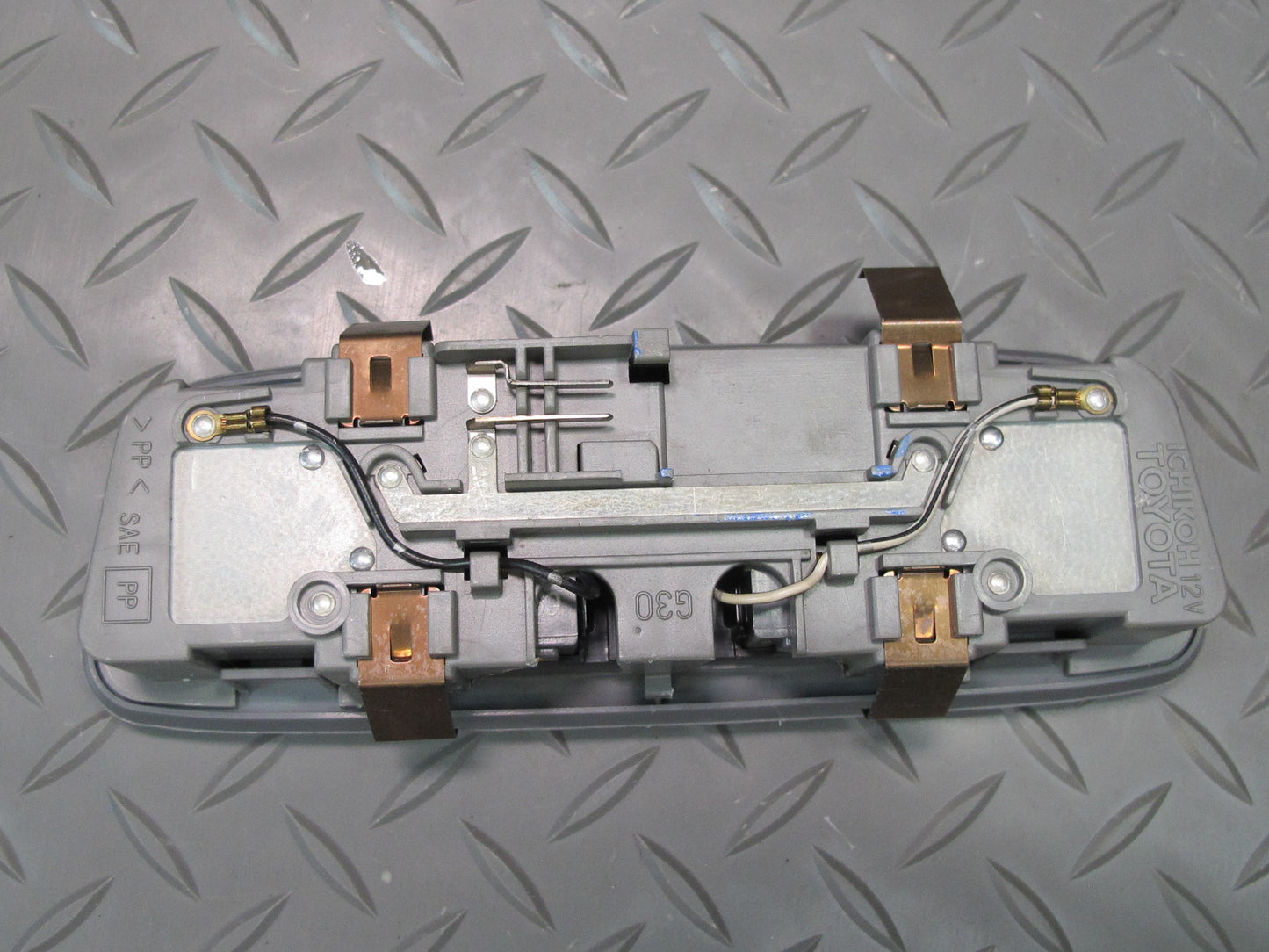 96-00 Toyota Cresta MARK2 JZX100 Overhead Dome & Trunk Interior Light Set OEM