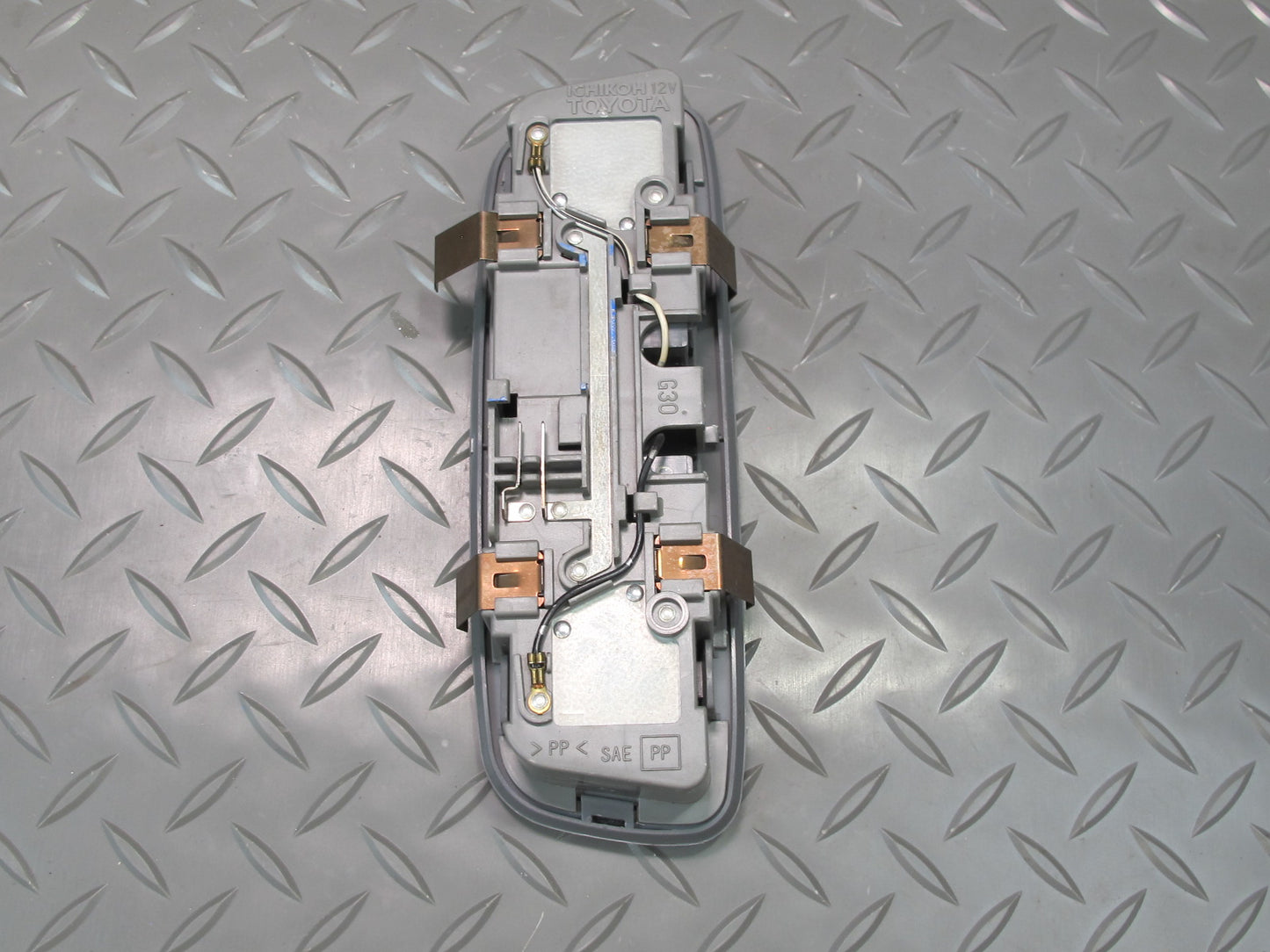 96-00 Toyota Cresta MARK2 JZX100 Overhead Dome & Trunk Interior Light Set OEM