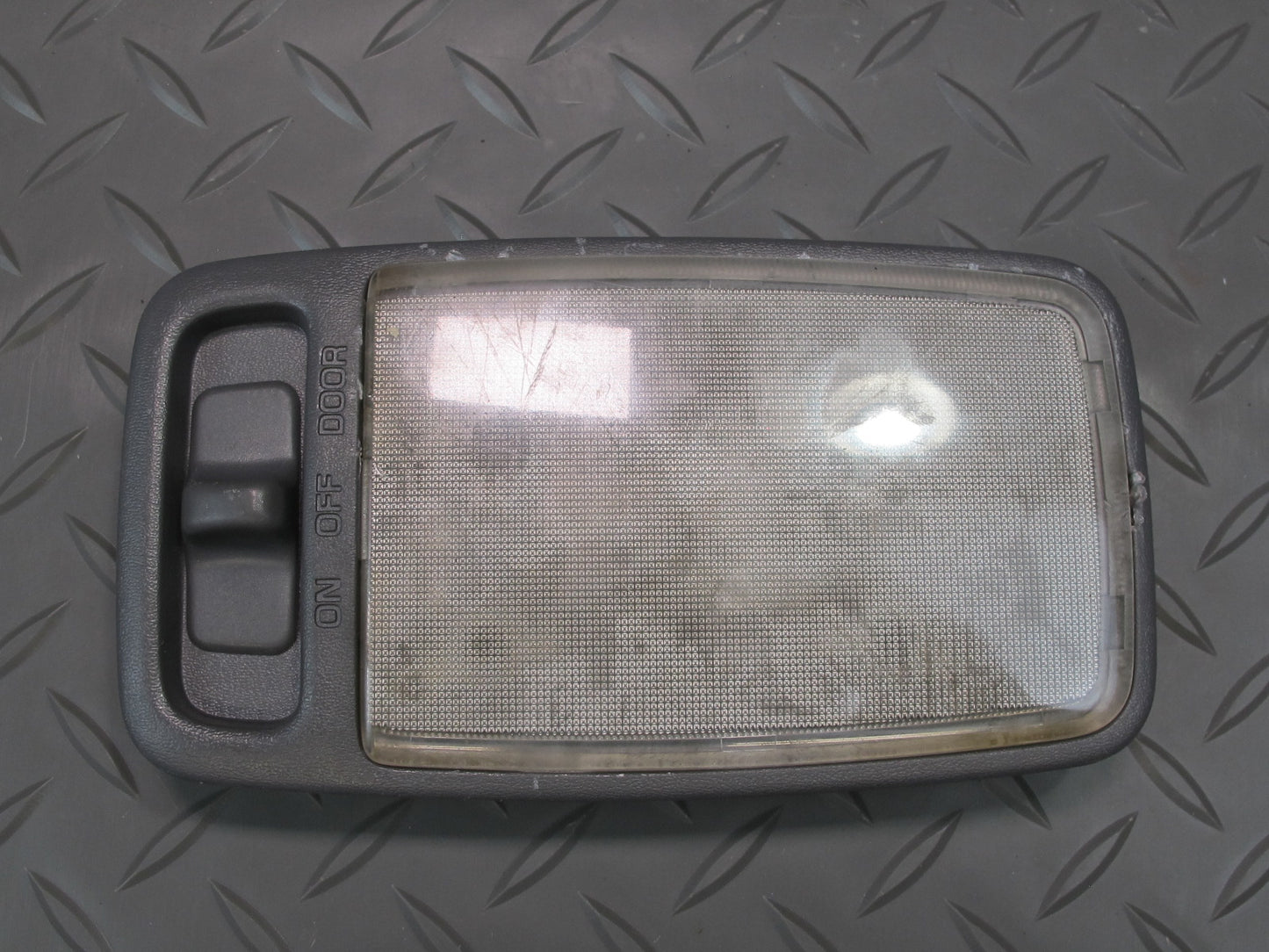 96-00 Toyota Cresta MARK2 JZX100 Overhead Dome & Trunk Interior Light Set OEM