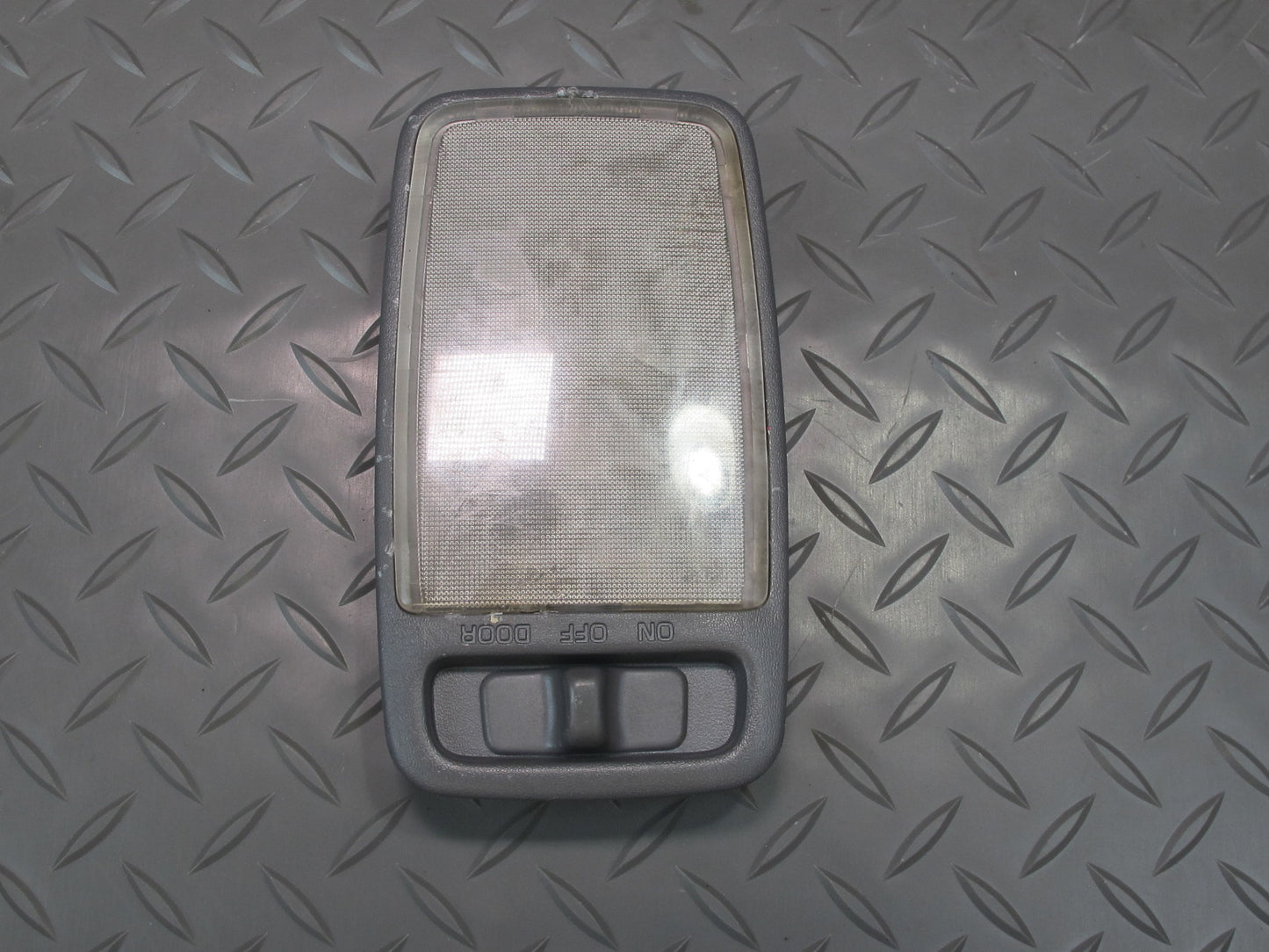 96-00 Toyota Cresta MARK2 JZX100 Overhead Dome & Trunk Interior Light Set OEM