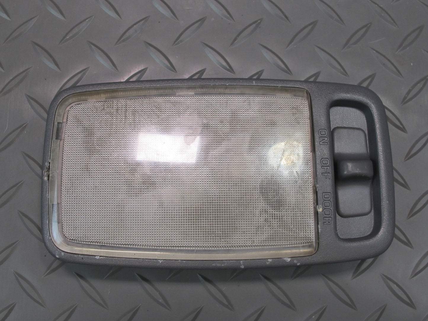 96-00 Toyota Cresta MARK2 JZX100 Overhead Dome & Trunk Interior Light Set OEM