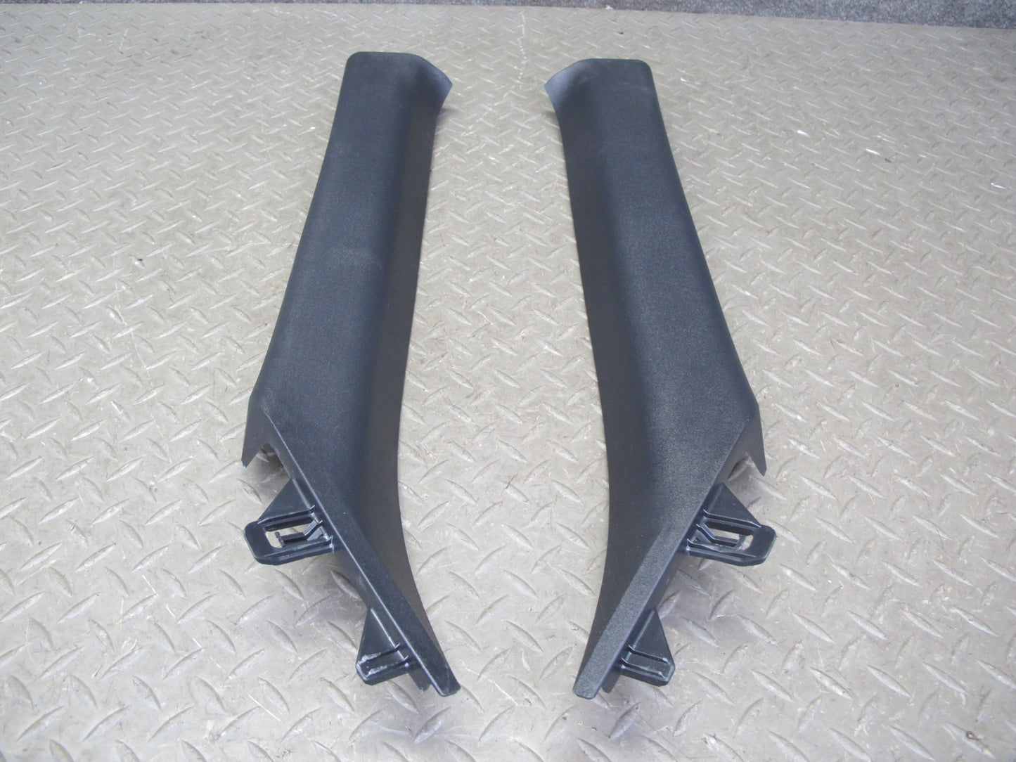 09-17 Nissan Z34 370Z Coupe Set of 2 Front Left & Right A Pillar Trim Black OEM