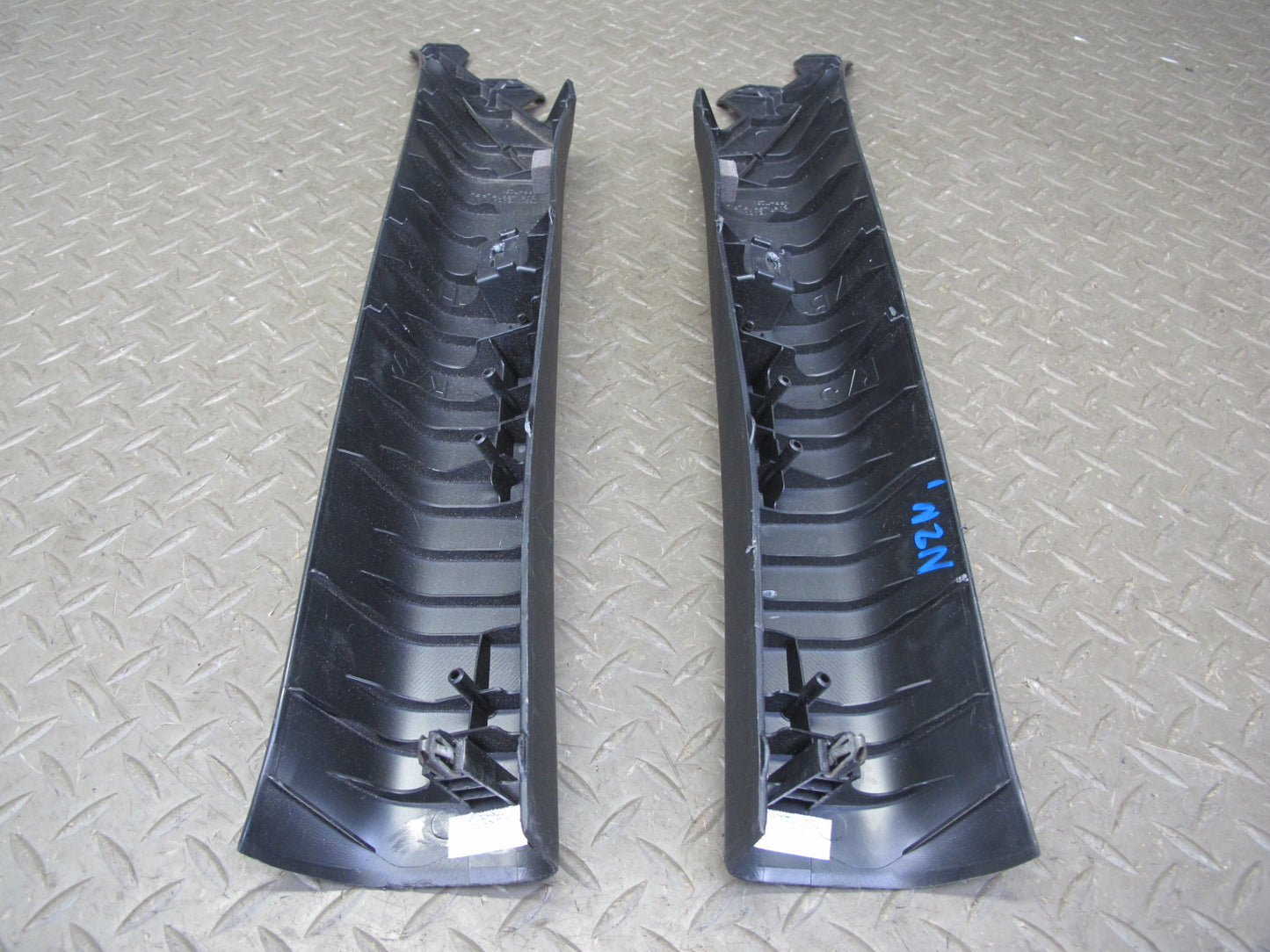 09-17 Nissan Z34 370Z Coupe Set of 2 Front Left & Right A Pillar Trim Black OEM