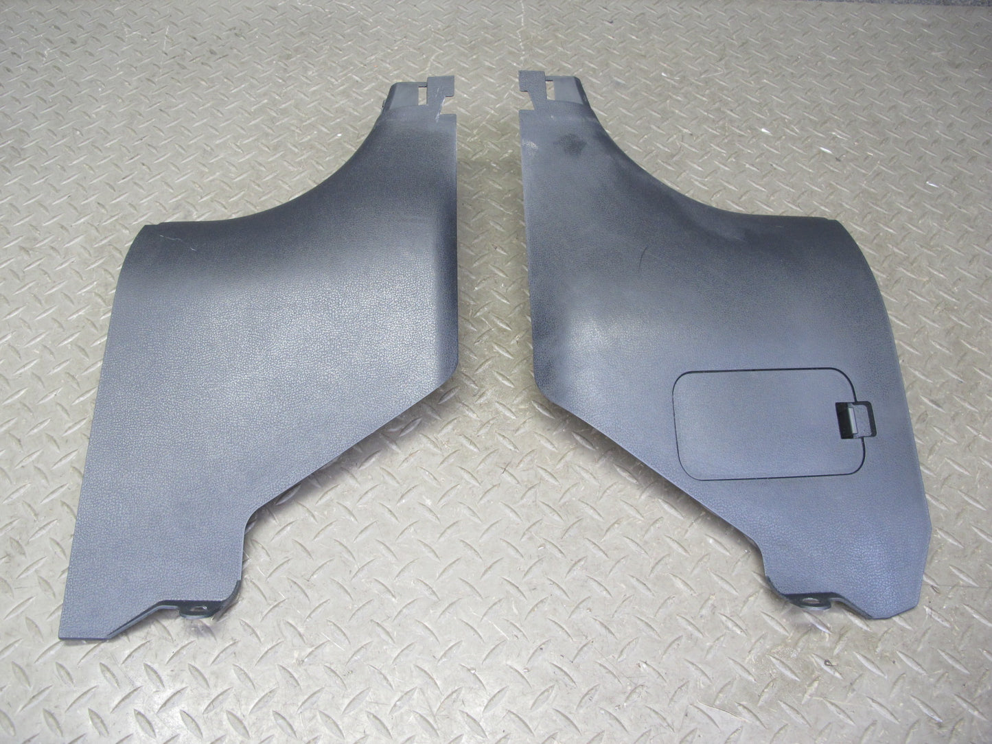 09-20 Nissan Z34 370Z Set of 2 Front Right & Left Kick Trim Cover Panel OEM