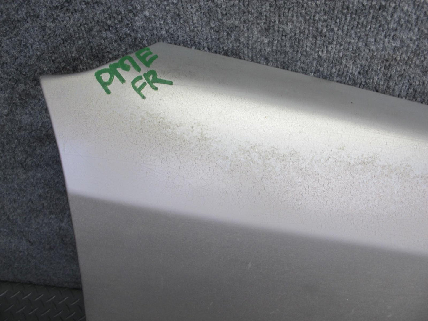 90-95 Mercedes W124 300D Front Right Fender Shell Panel Silver OEM