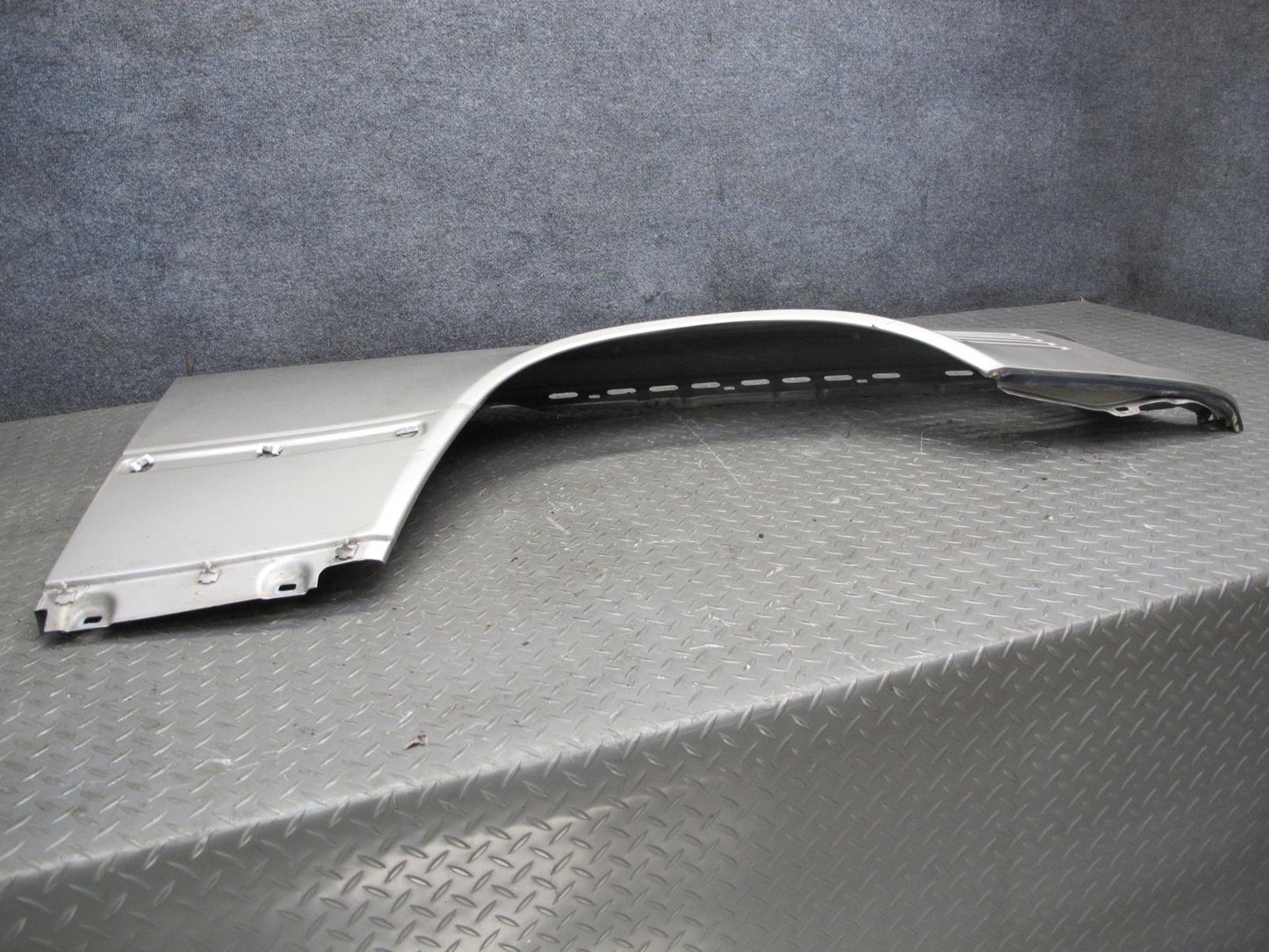 90-95 Mercedes W124 300D Front Right Fender Shell Panel Silver OEM