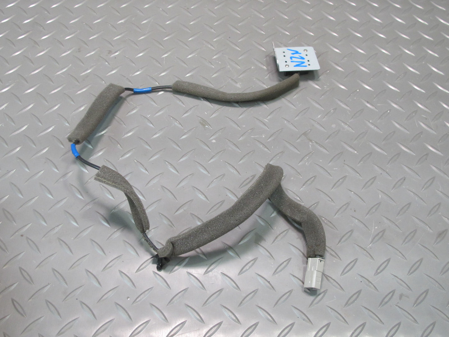 09-20 Nissan Z34 370Z GPS Sensor Antenna Module 25975-1EA0A OEM