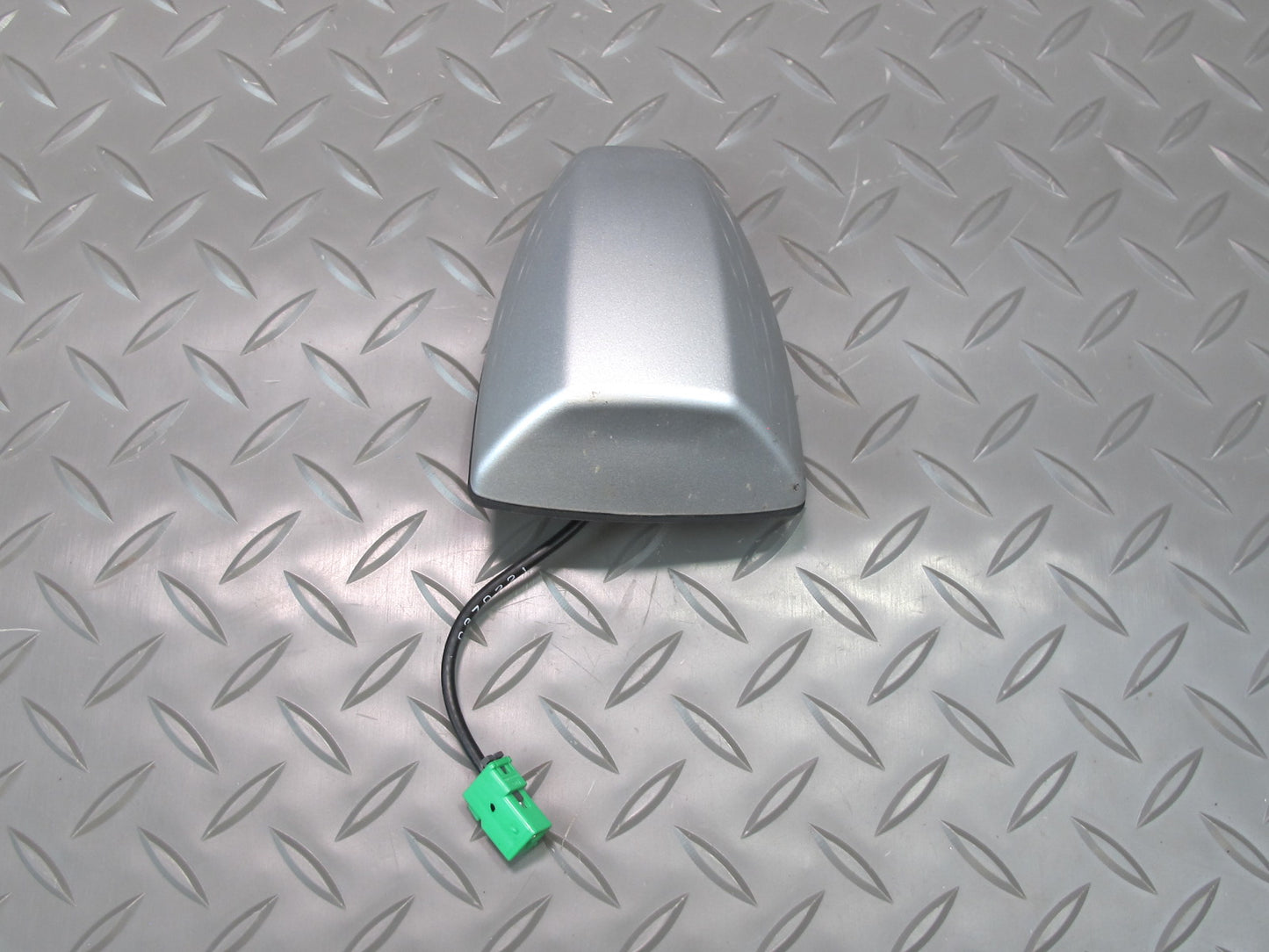 09-20 Nissan Z34 370Z Coupe Radio Roof Antenna Silver OEM