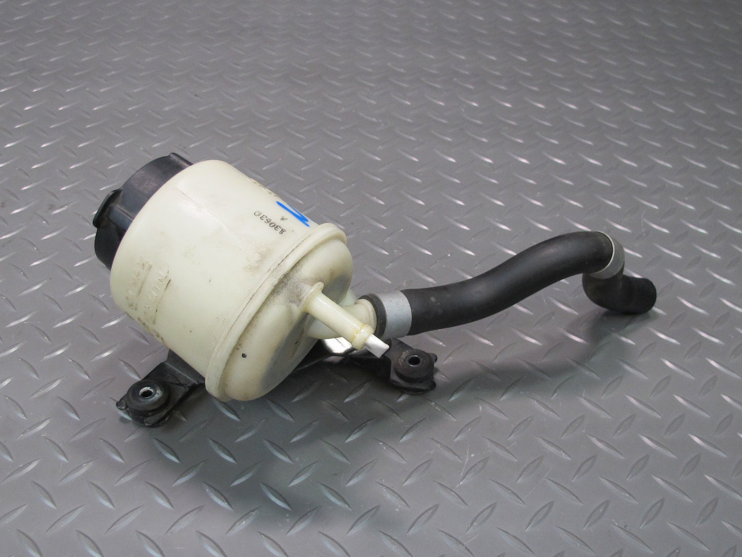 13-15 Nissan Z34 370Z Coupe Power Steering Fluid Reservoir Tank w Hose OEM