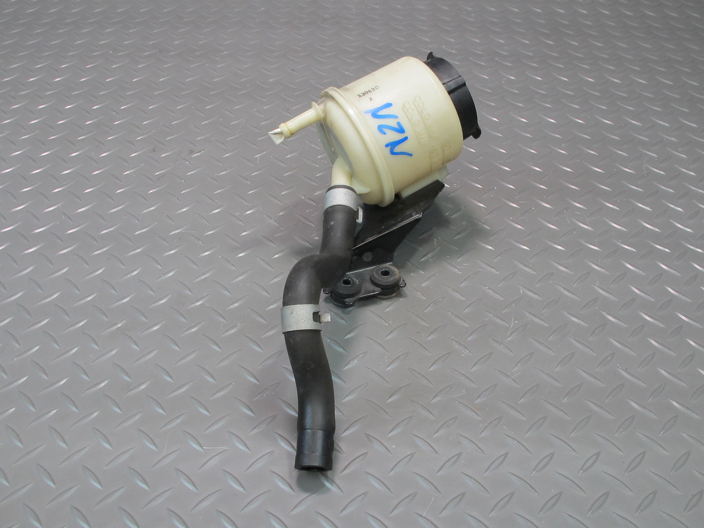 13-15 Nissan Z34 370Z Coupe Power Steering Fluid Reservoir Tank w Hose OEM