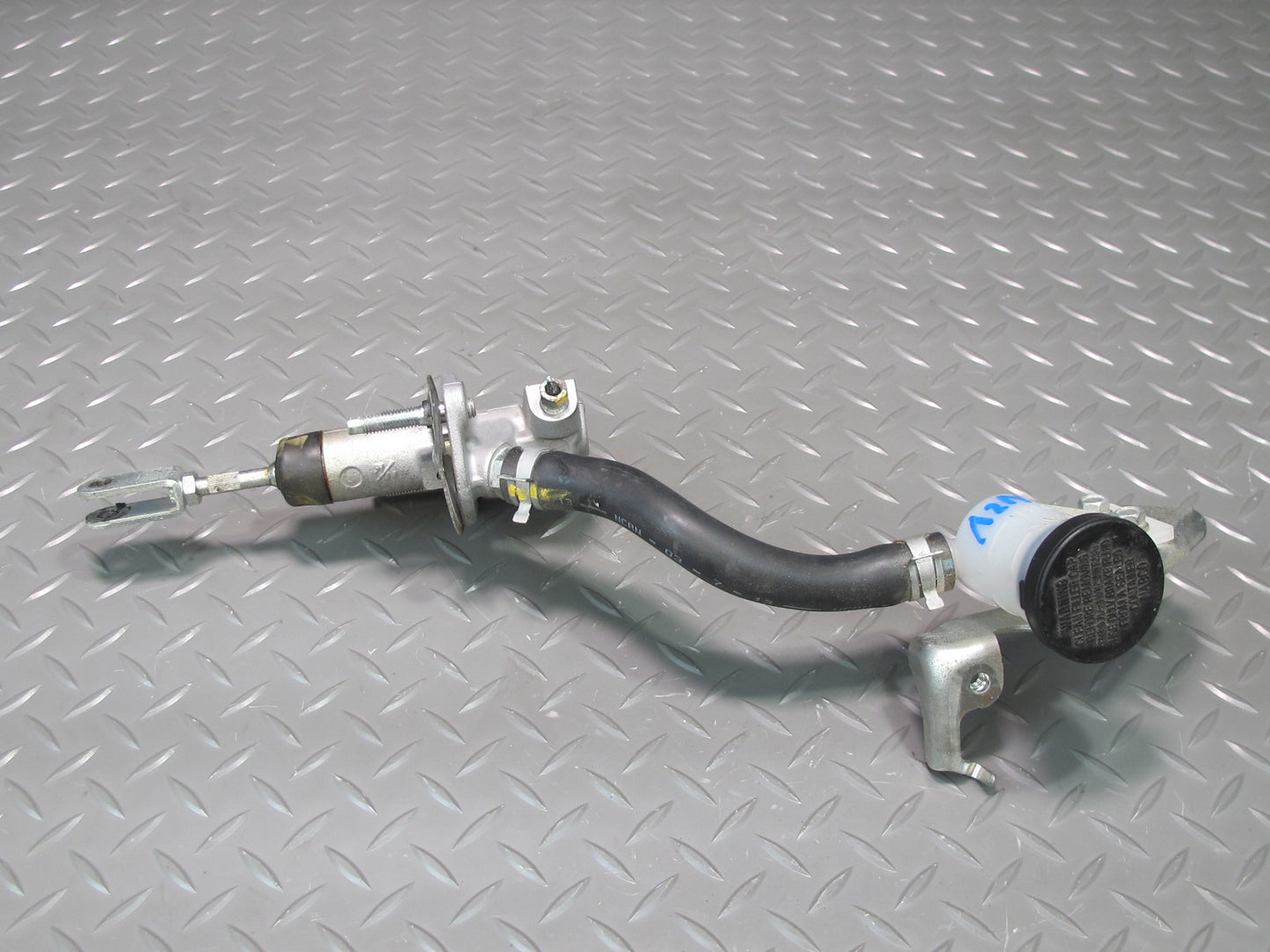 09-20 Nissan Z34 370Z M/T Clutch Master Slave Cylinder w Pipe Assy OEM