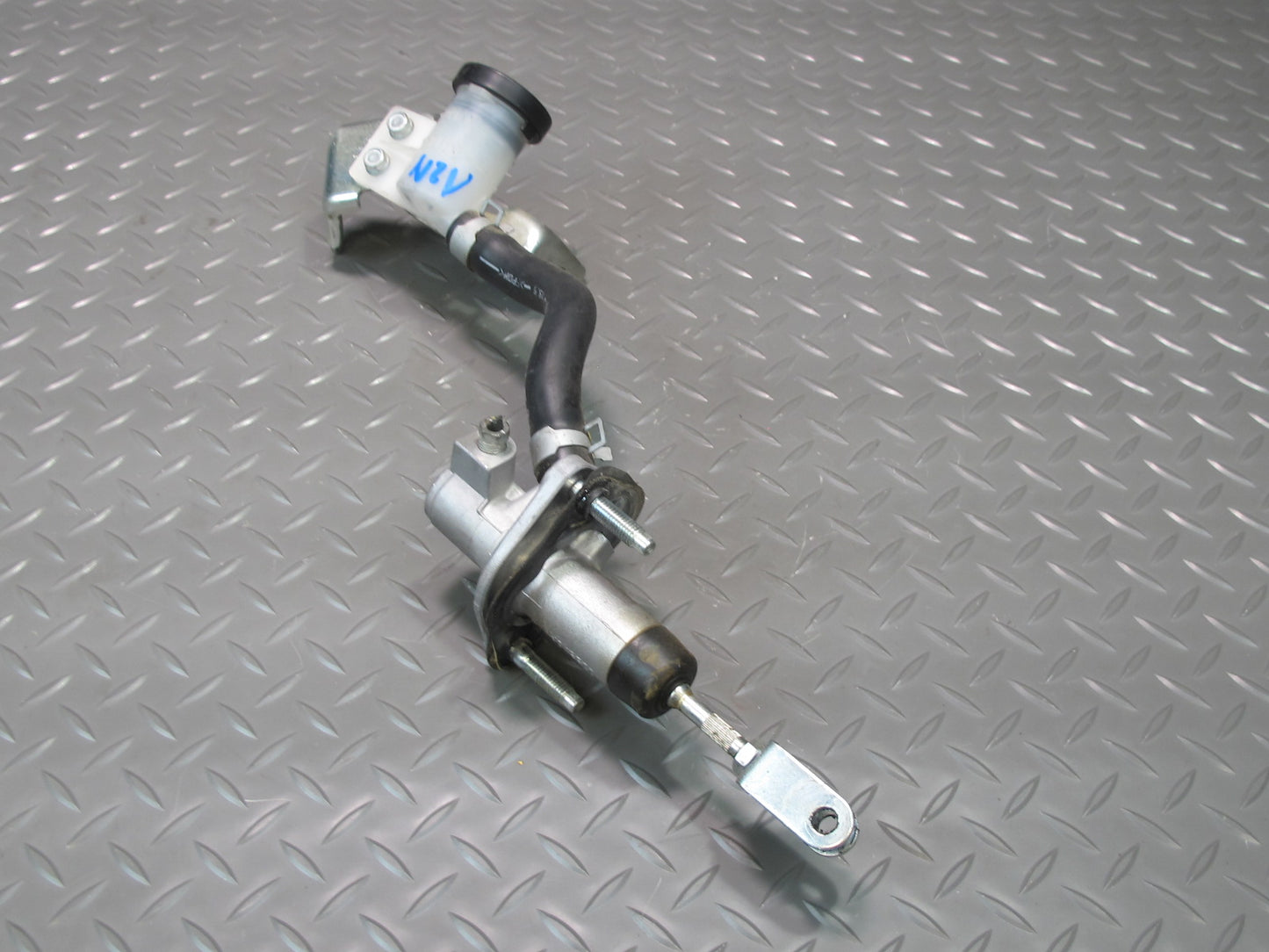 09-20 Nissan Z34 370Z M/T Clutch Master Slave Cylinder w Pipe Assy OEM