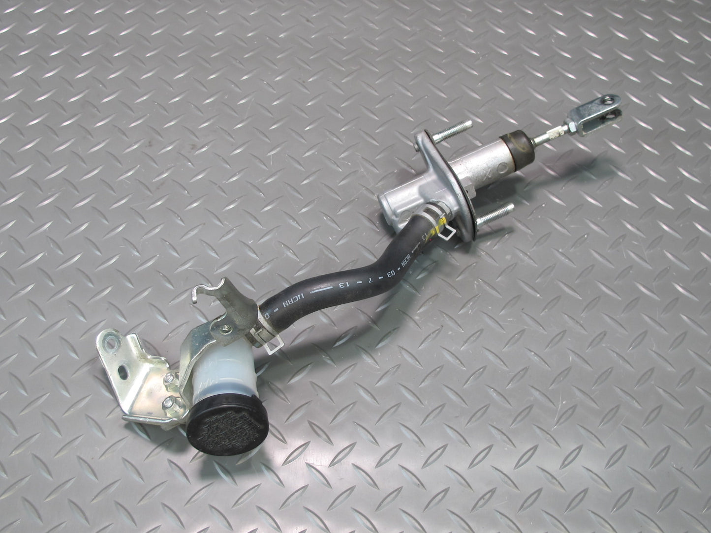 09-20 Nissan Z34 370Z M/T Clutch Master Slave Cylinder w Pipe Assy OEM