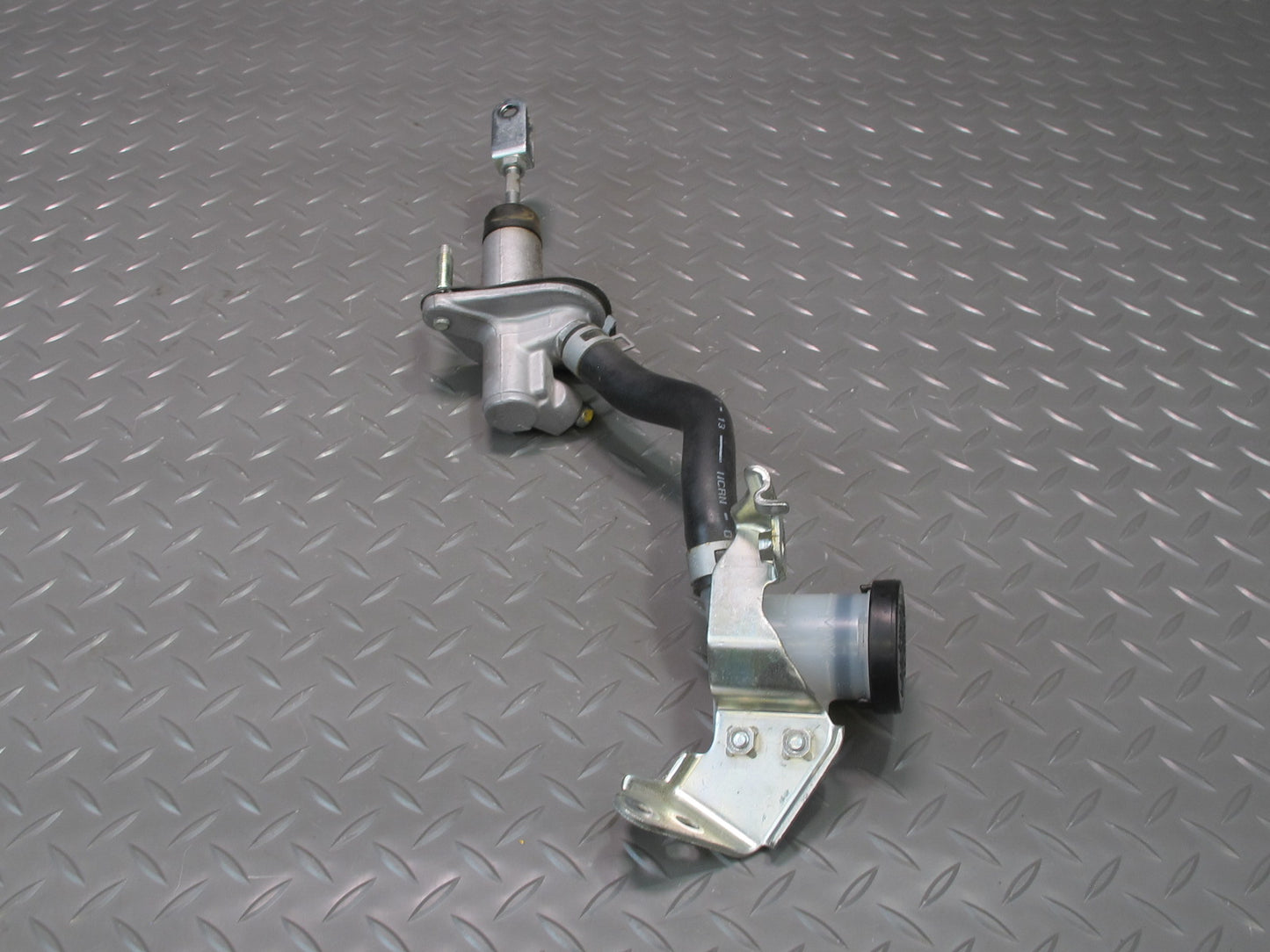 09-20 Nissan Z34 370Z M/T Clutch Master Slave Cylinder w Pipe Assy OEM