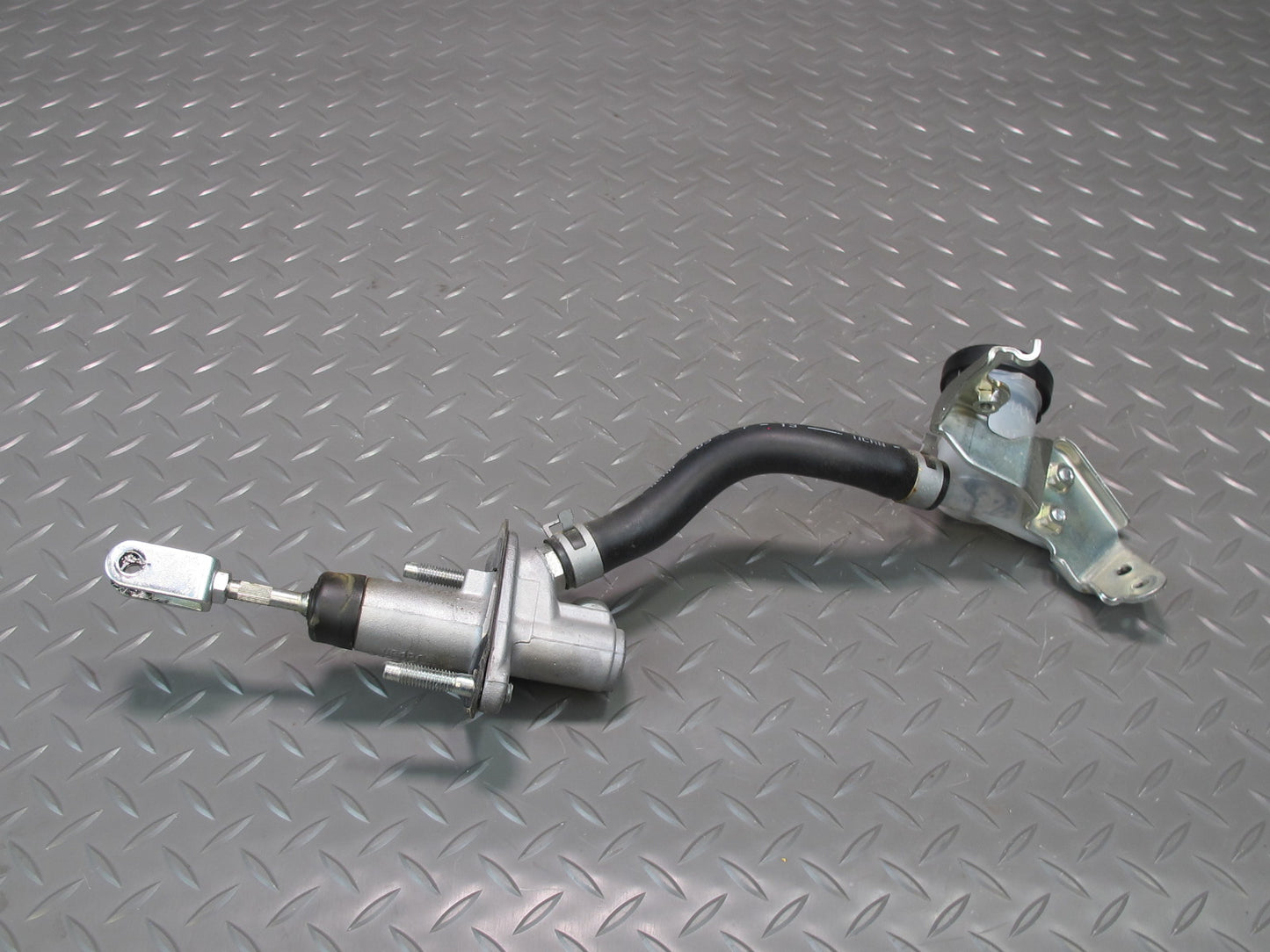 09-20 Nissan Z34 370Z M/T Clutch Master Slave Cylinder w Pipe Assy OEM