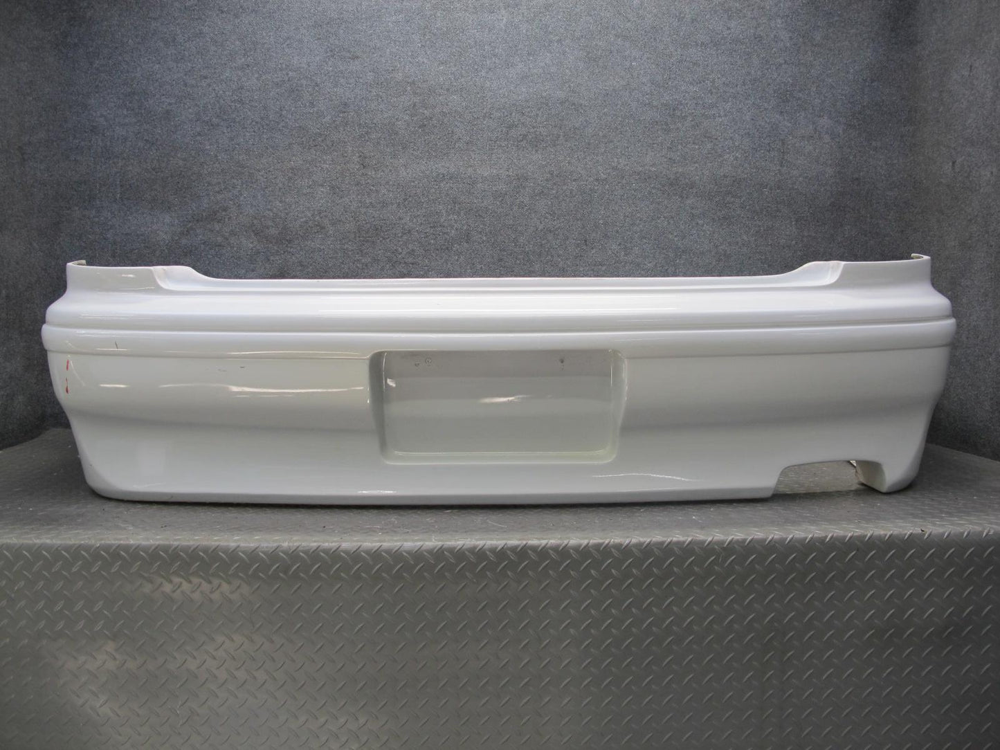 96-00 Toyota MARK2 JZX100 Tourer Rear Bumper Cover White Pearl Atermarket