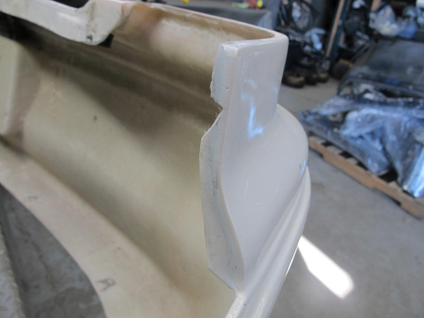 96-00 Toyota MARK2 JZX100 Tourer Rear Bumper Cover White Pearl Atermarket