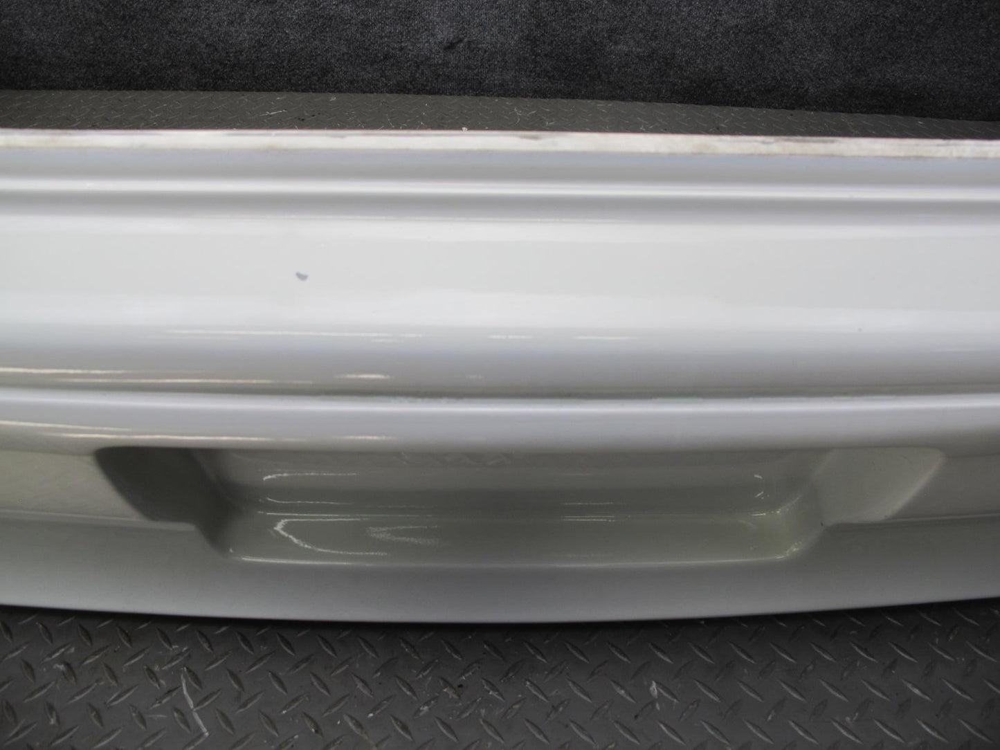 96-00 Toyota MARK2 JZX100 Tourer Rear Bumper Cover White Pearl Atermarket