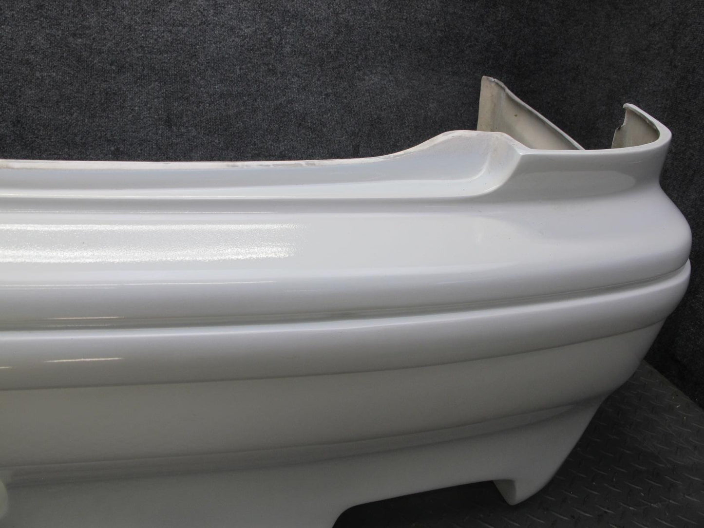 96-00 Toyota MARK2 JZX100 Tourer Rear Bumper Cover White Pearl Atermarket