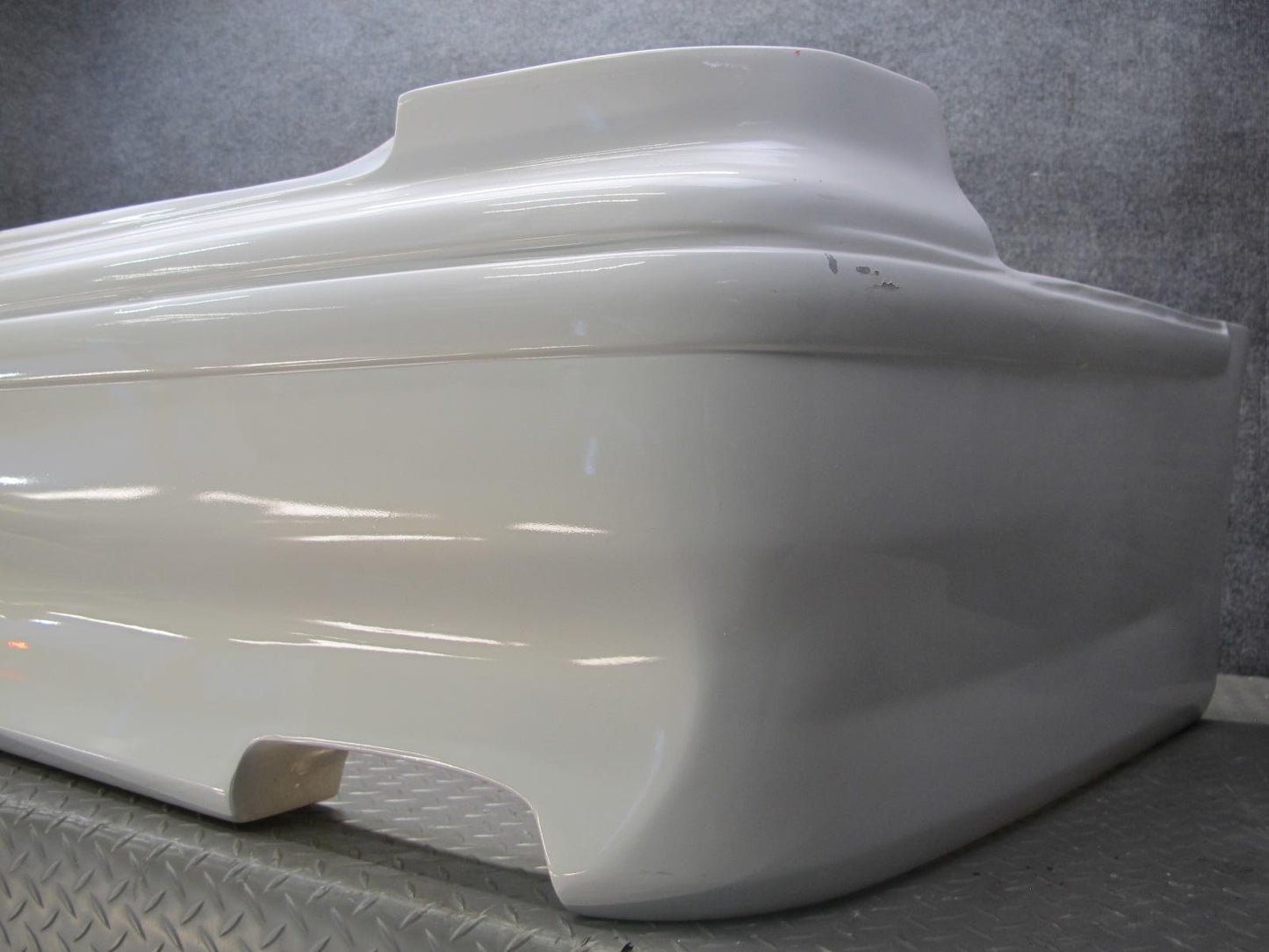 96-00 Toyota MARK2 JZX100 Tourer Rear Bumper Cover White Pearl Atermarket