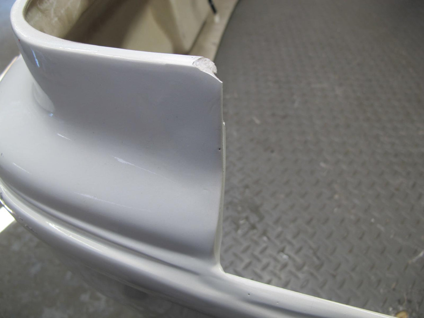 96-00 Toyota MARK2 JZX100 Tourer Rear Bumper Cover White Pearl Atermarket