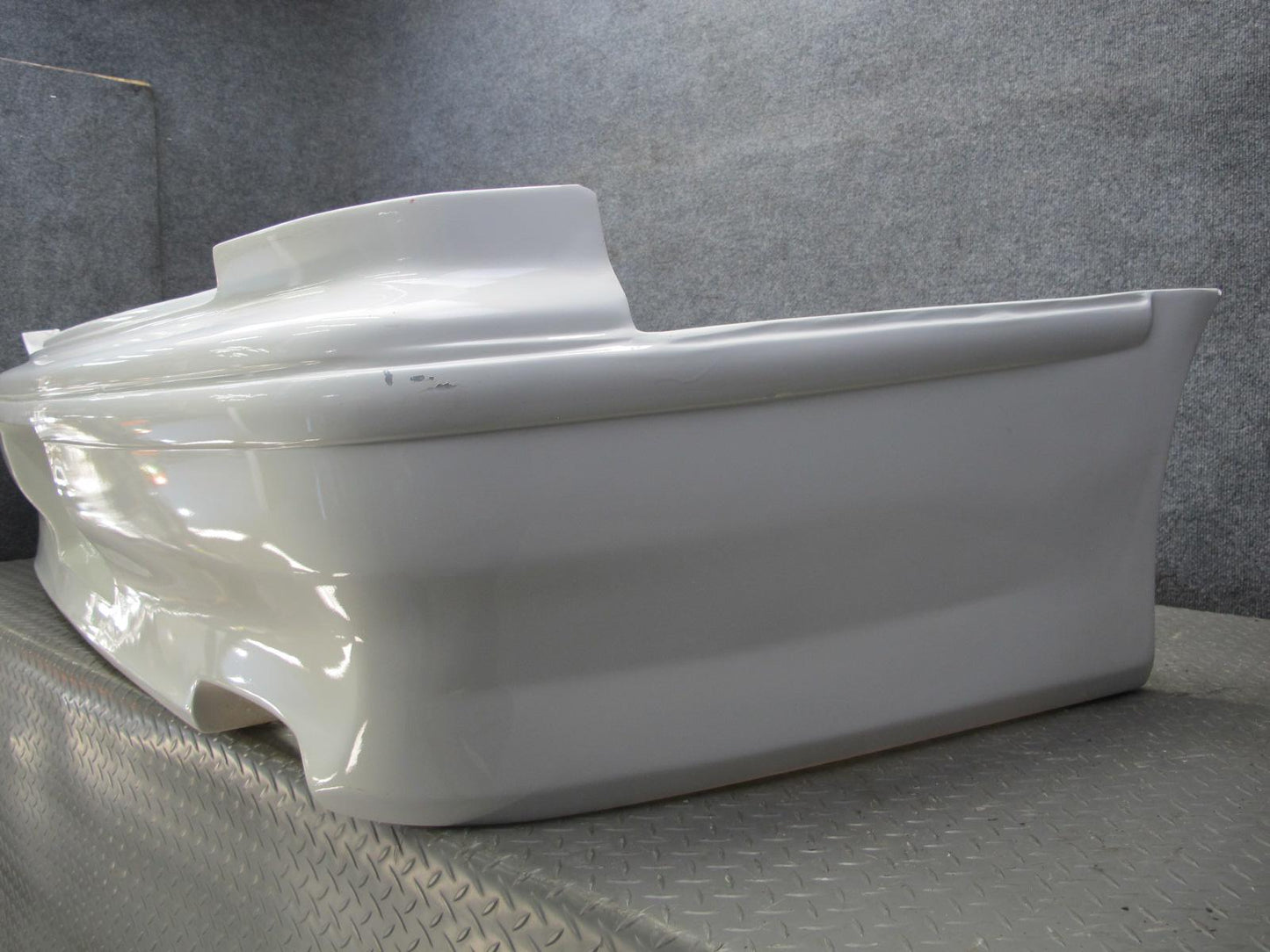 96-00 Toyota MARK2 JZX100 Tourer Rear Bumper Cover White Pearl Atermarket
