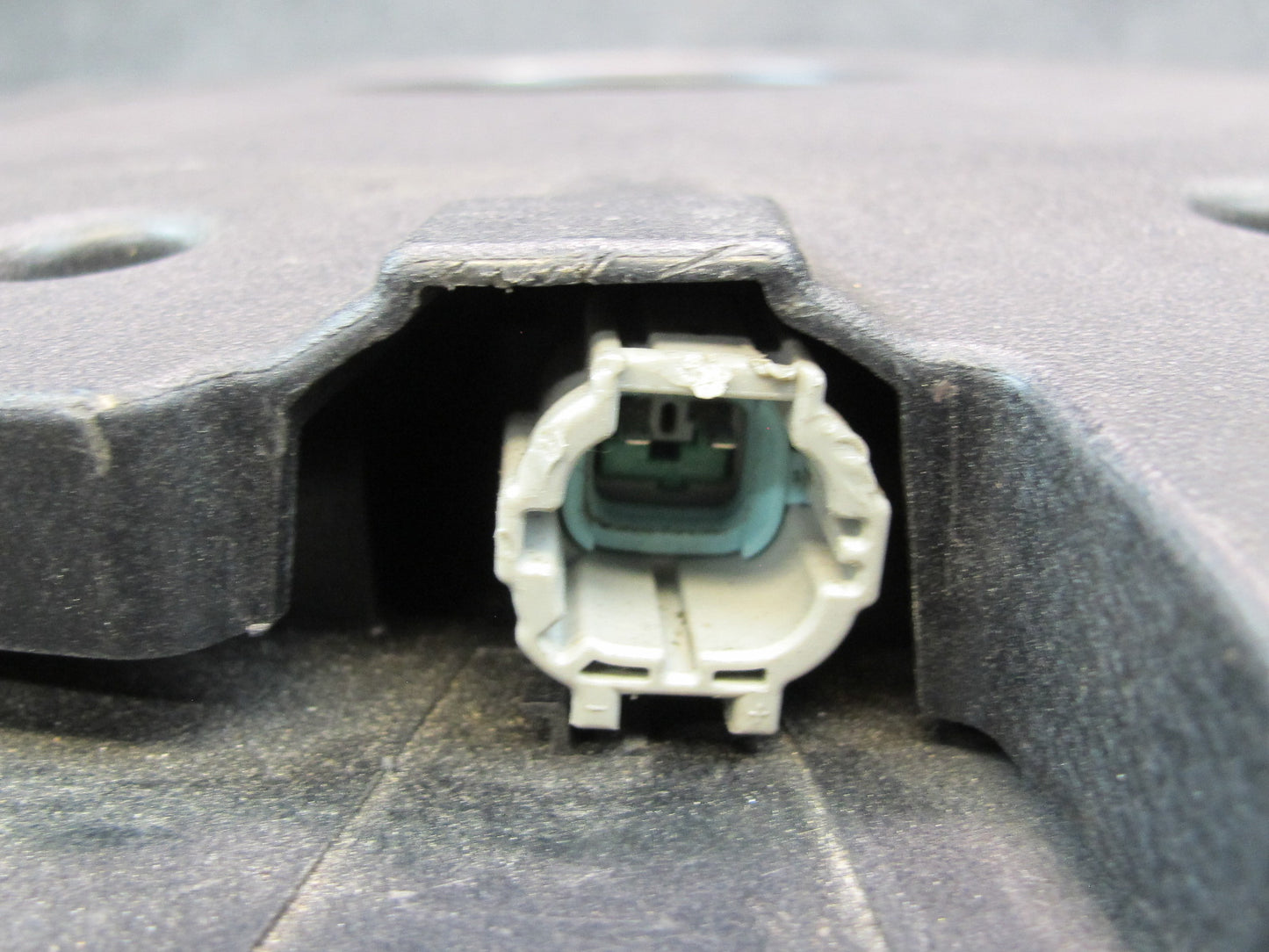 14-15 Nissan Z34 370Z Coupe Subwoofer Speaker Box 28170-3WS0A OEM