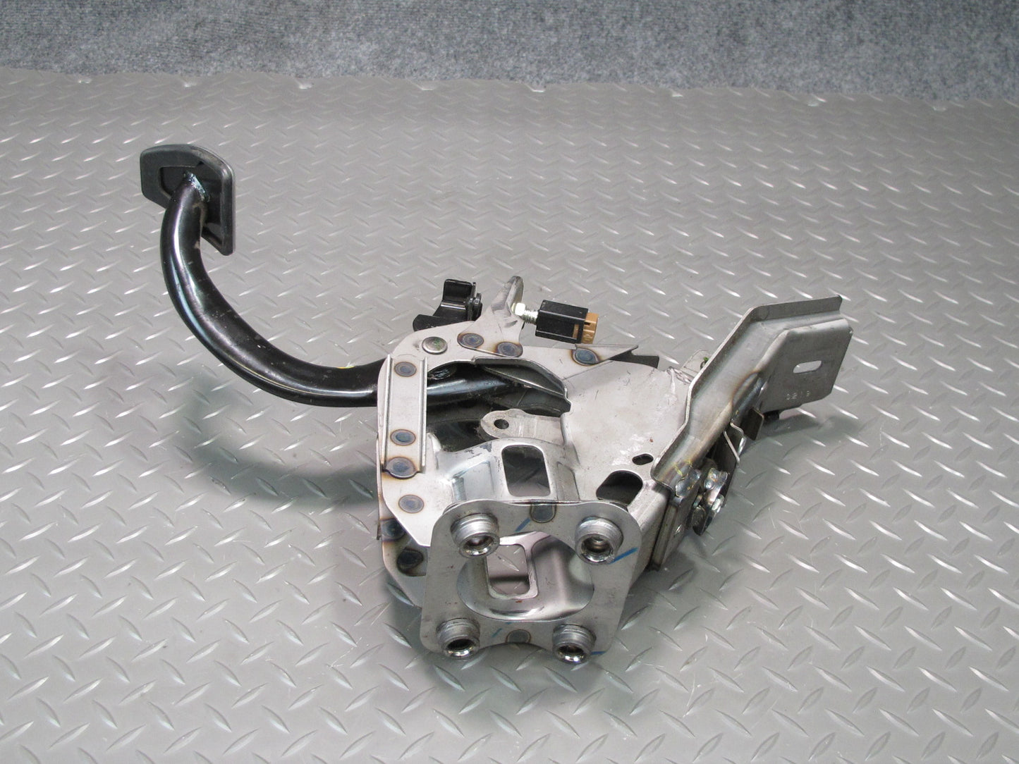 10-14 Nissan Z34 370Z Touring M/T Brake Pedal OEM