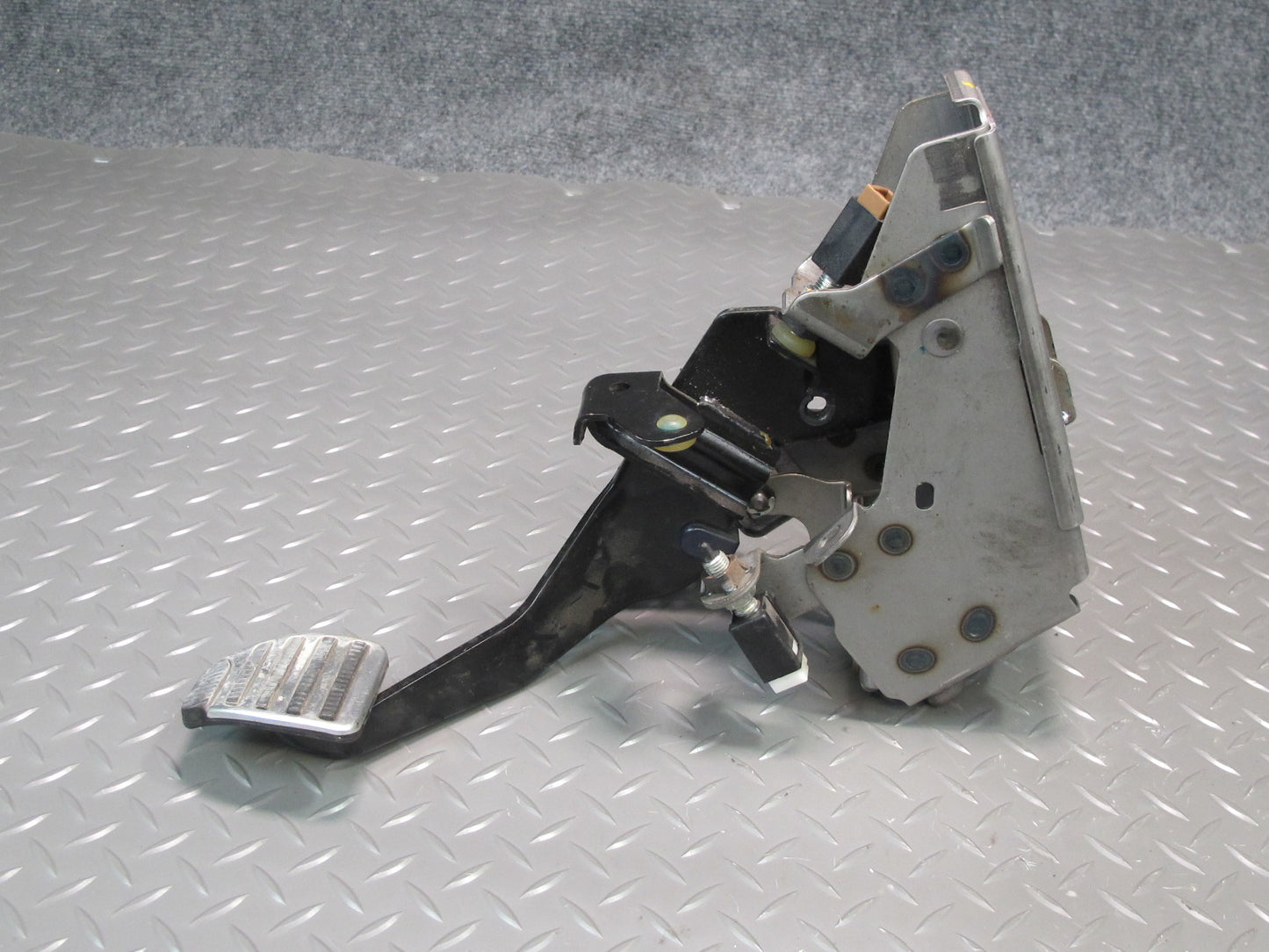 10-14 Nissan Z34 370Z Touring M/T Manual Transmission Clutch Pedal OEM