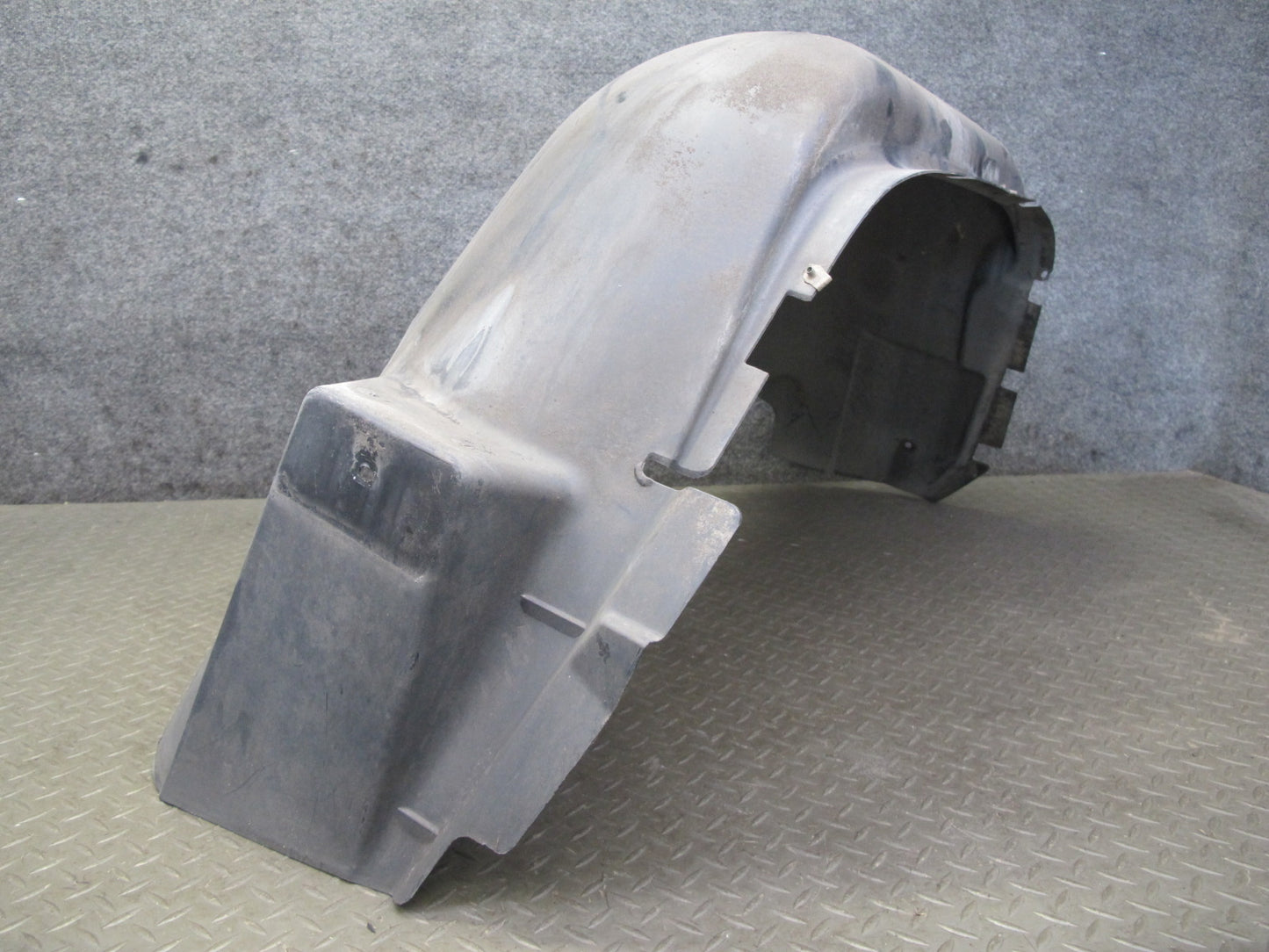 2003-2009 Hummer H2 Rear Right Wheel Fender Liner Splash Guard Shield 15111880