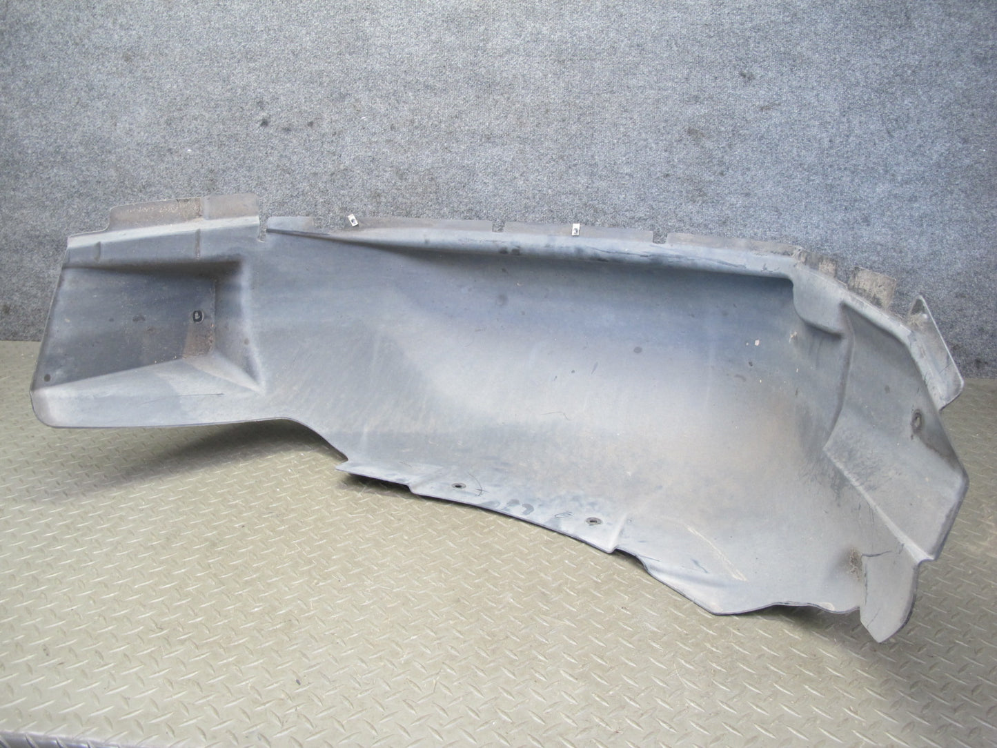 2003-2009 Hummer H2 Rear Right Wheel Fender Liner Splash Guard Shield 15111880