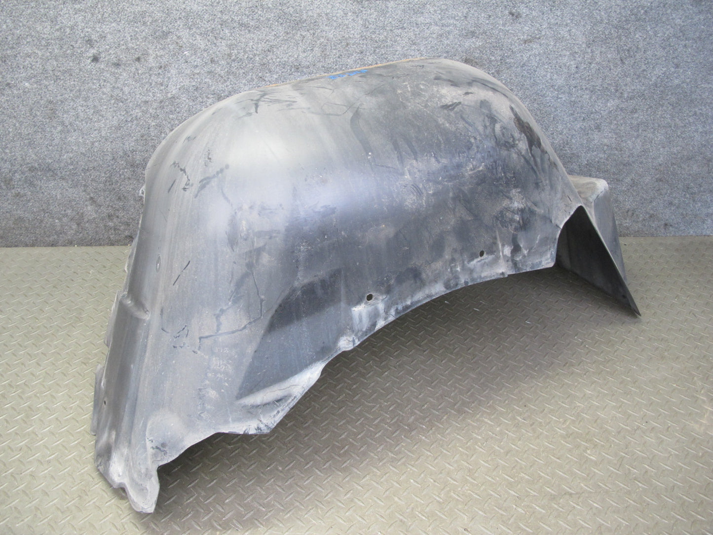 2003-2009 Hummer H2 Rear Right Wheel Fender Liner Splash Guard Shield 15111880