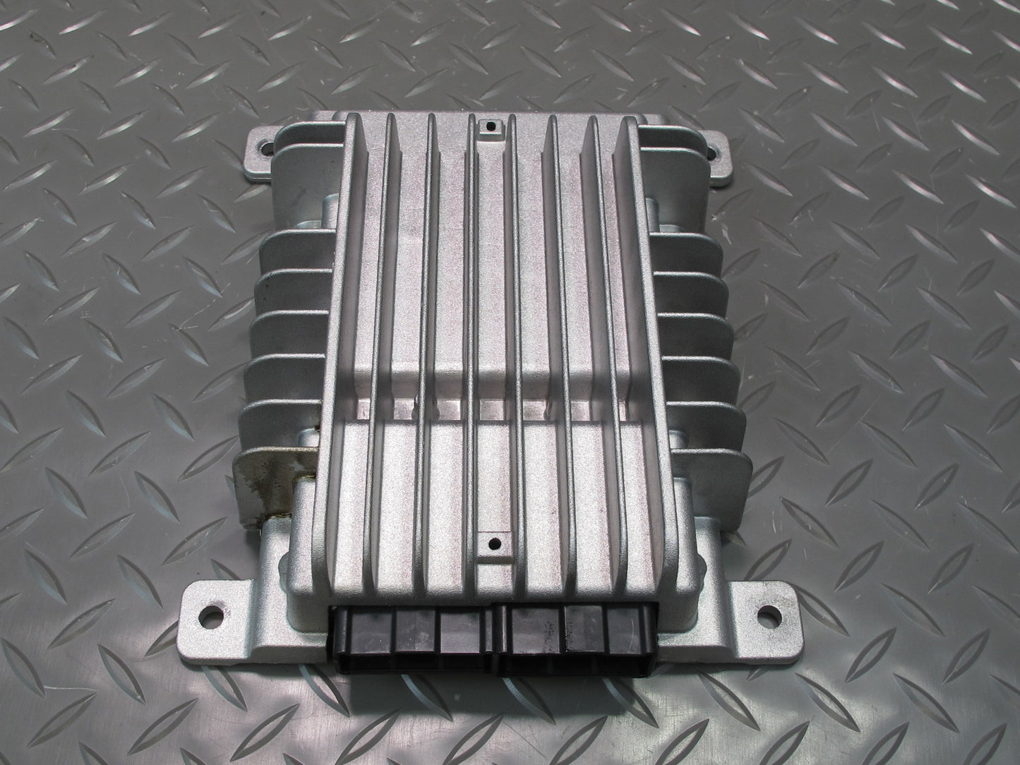 11-15 Nissan Z34 370Z Touring Coupe Bose Audio AMP Amplifier 28061-1ET0C OEM