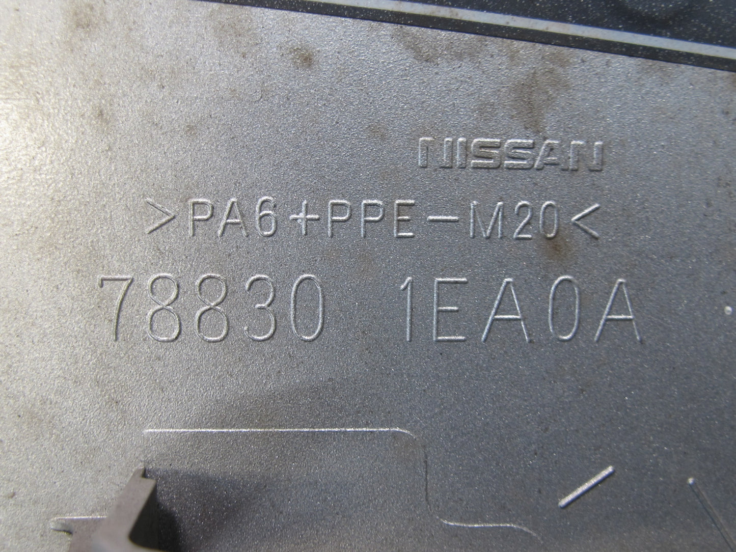 09-20 Nissan Z34 370Z Gas Fuel Door Lid Cover Silver 78830-1EA0A OEM