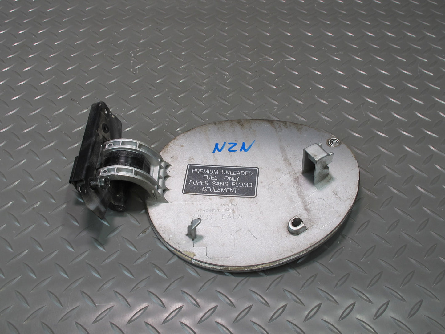 09-20 Nissan Z34 370Z Gas Fuel Door Lid Cover Silver 78830-1EA0A OEM