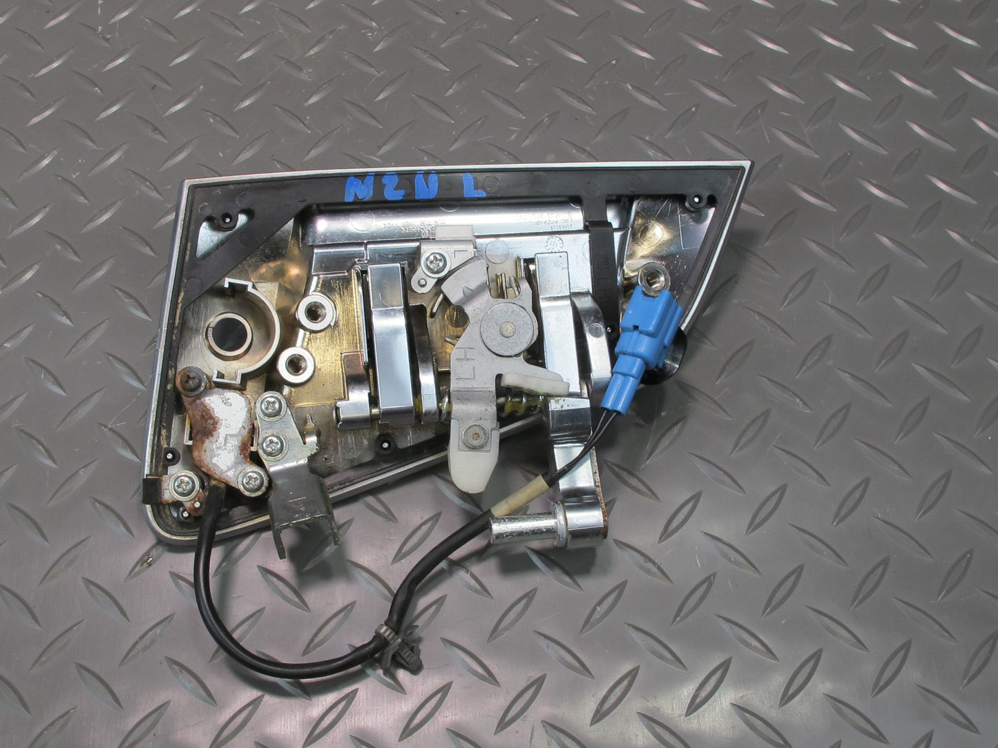 09-17 Nissan Z34 370Z Front Left Driver Door Exterior Handle OEM