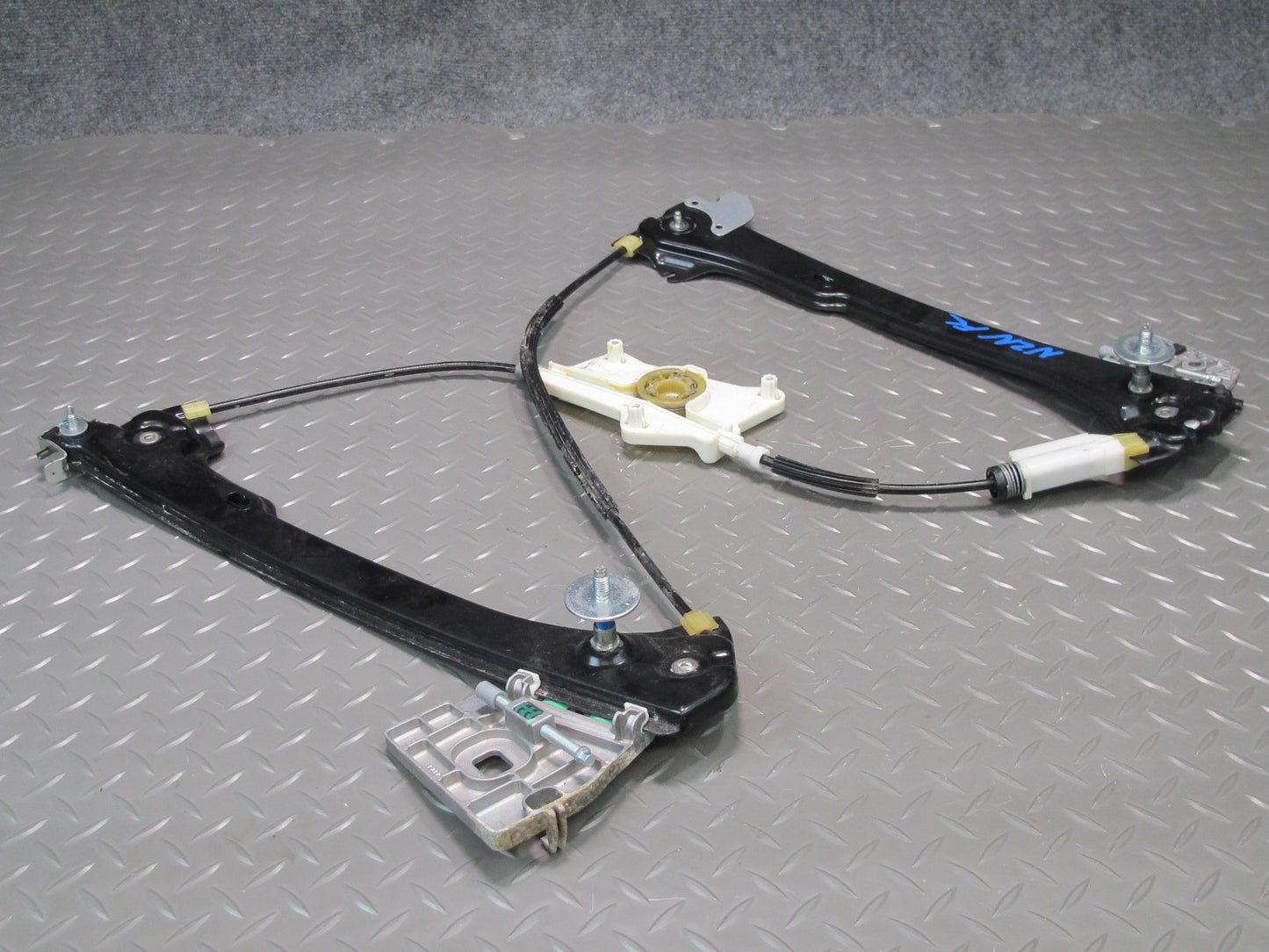 09-20 Nissan 370Z Z34 Left Driver Door Window Regulator OEM