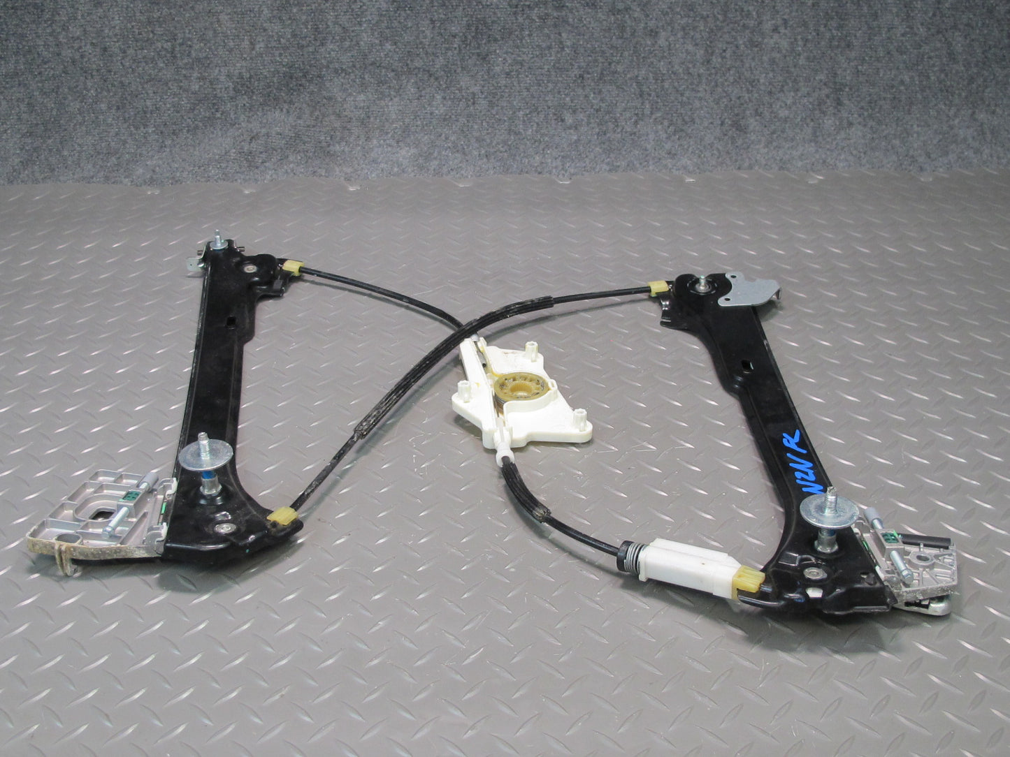 09-20 Nissan 370Z Z34 Left Driver Door Window Regulator OEM