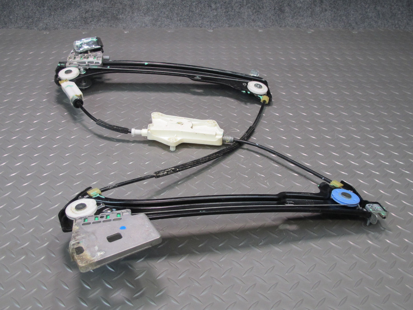 09-20 Nissan 370Z Z34 Left Driver Door Window Regulator OEM