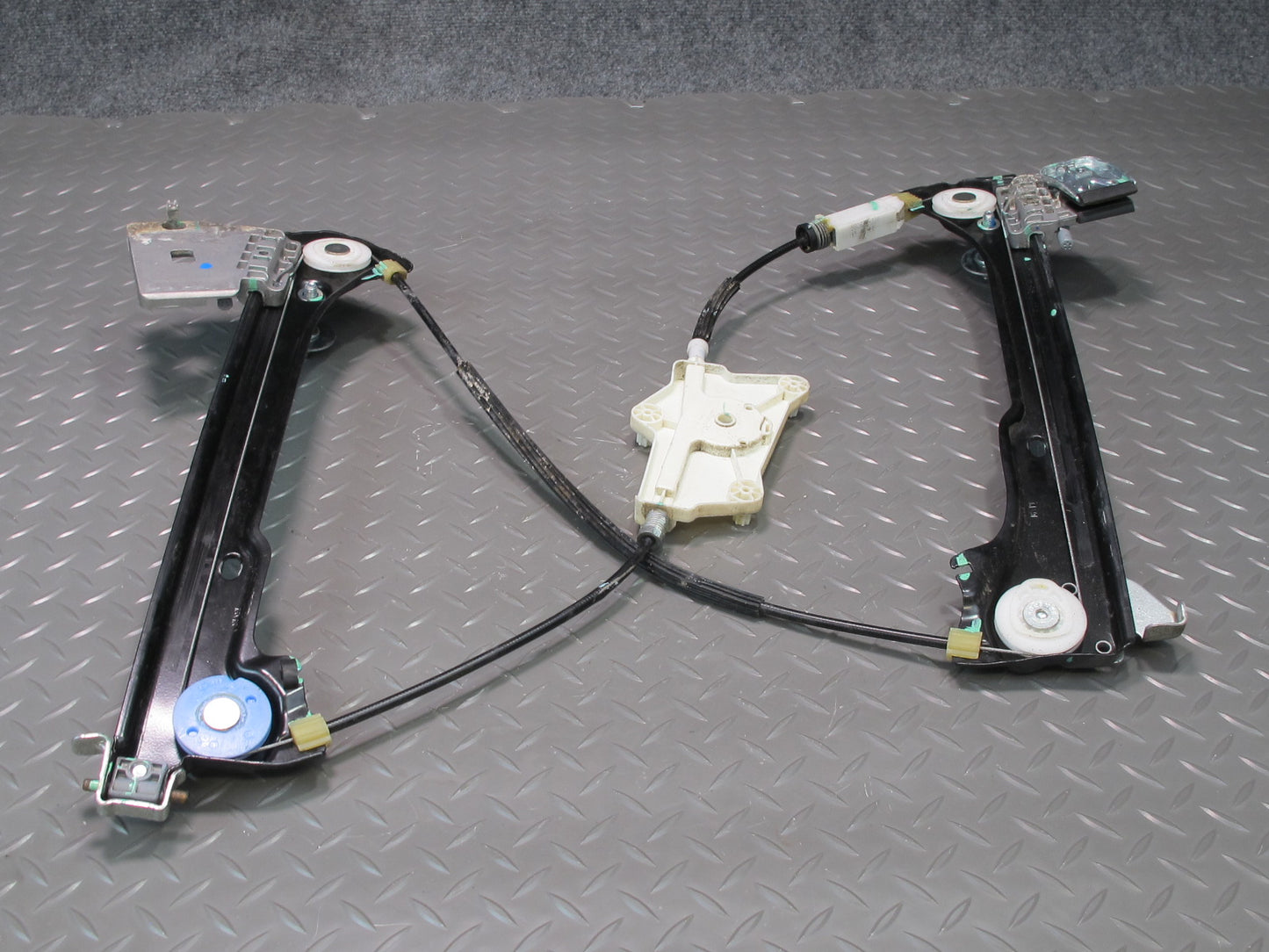 09-20 Nissan 370Z Z34 Left Driver Door Window Regulator OEM