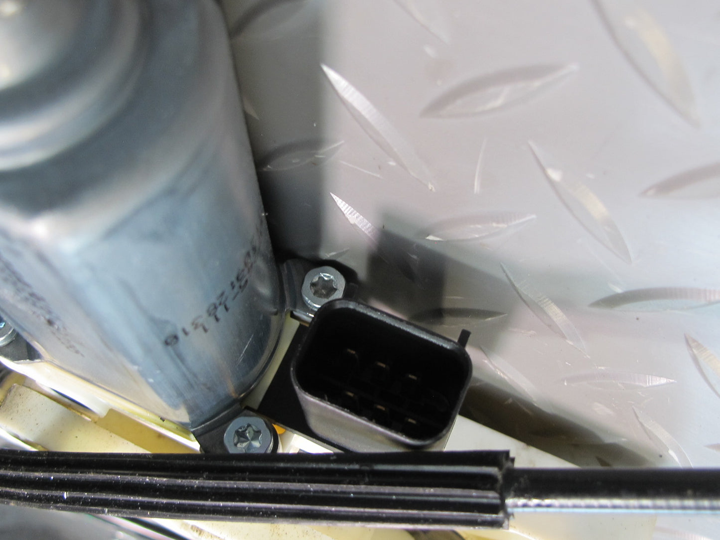 09-20 Nissan 370Z Z34 Front Right Passenger Door Window Regulator w Motor OEM