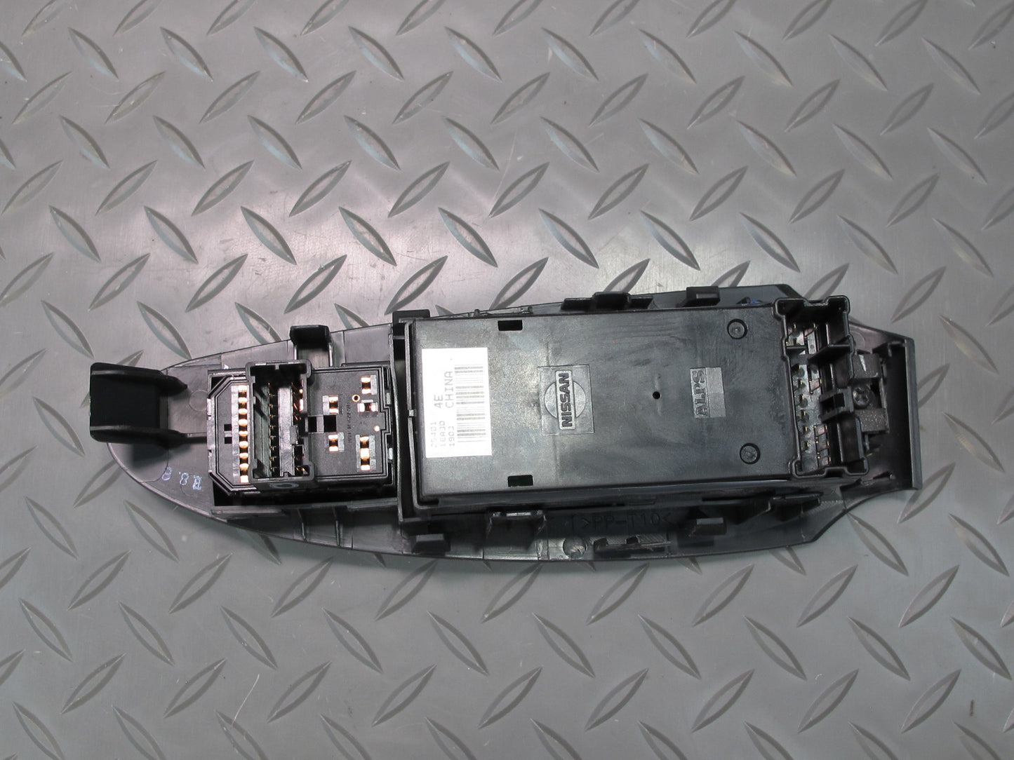 09-20 Nissan 370Z Coupe Left Door Master Power Window Mirror Switch w Trim OEM