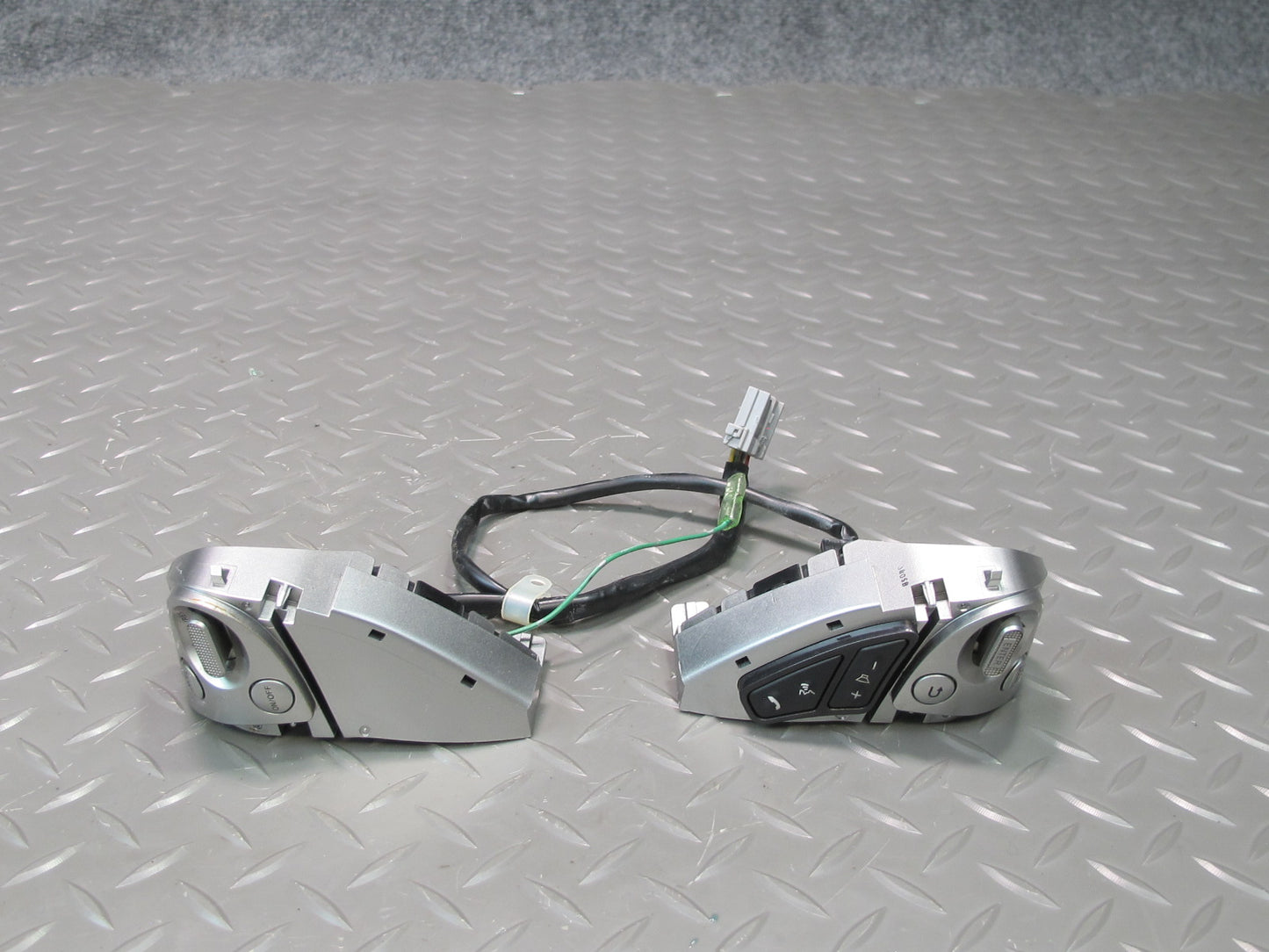 12-14 Nissan Z34 370Z Touring Steering Cruise Control & Voice Switch OEM