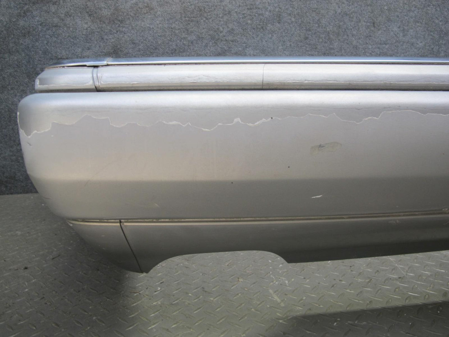 94-95 Mercedes W124 300D Sedan Rear Bumper Cover Silver OEM